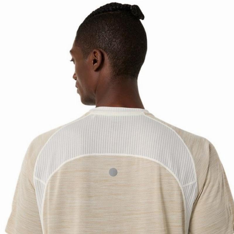 Camiseta Top Creme Asics Road SS 3/5