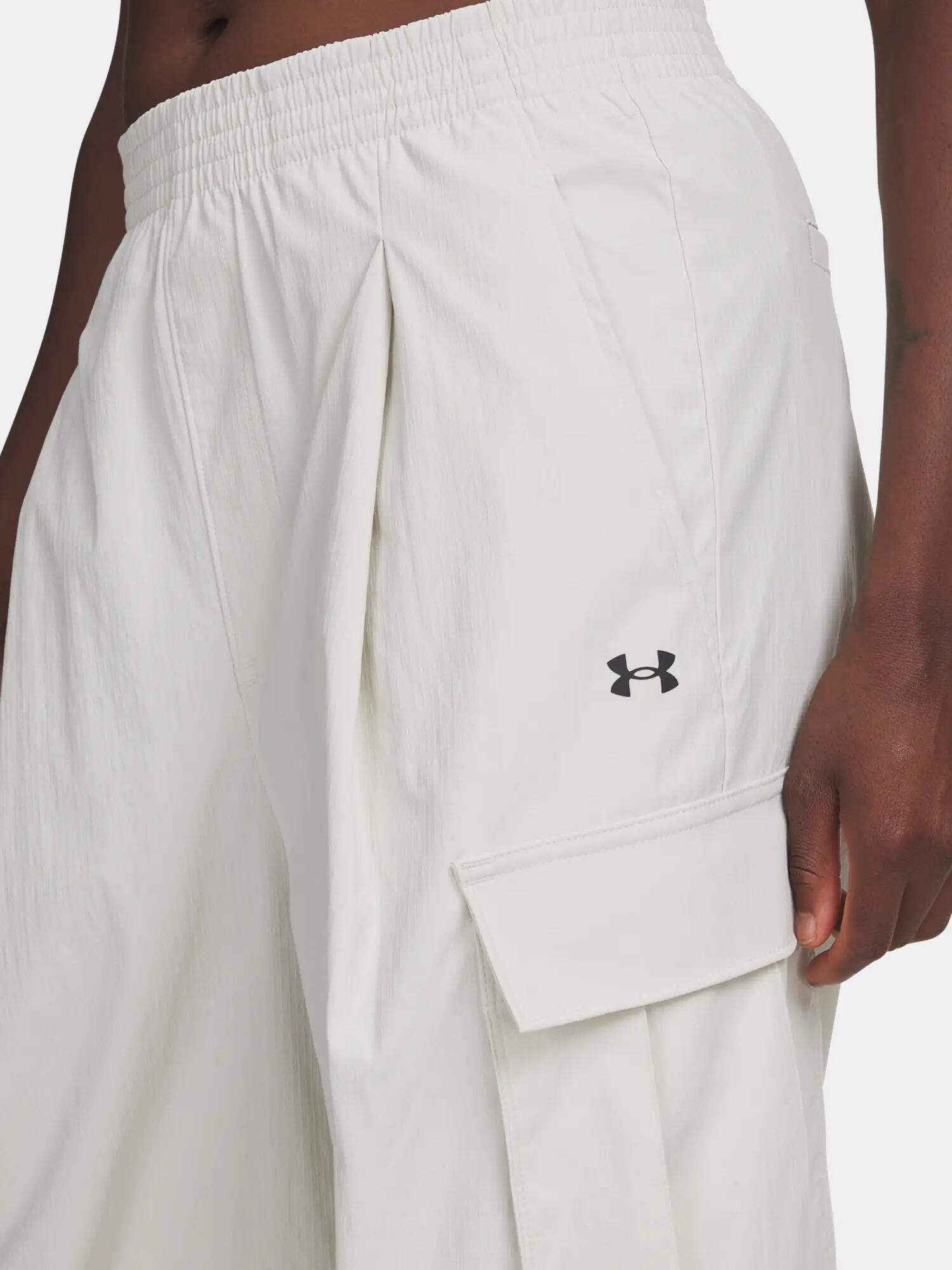 Női sportnadrág Under Armour UA Unstoppable Rstop Cargo-WHT 3/4