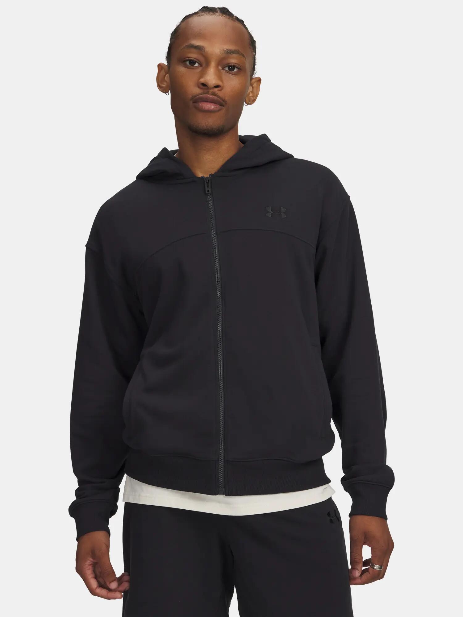 UNDER ARMOUR picture