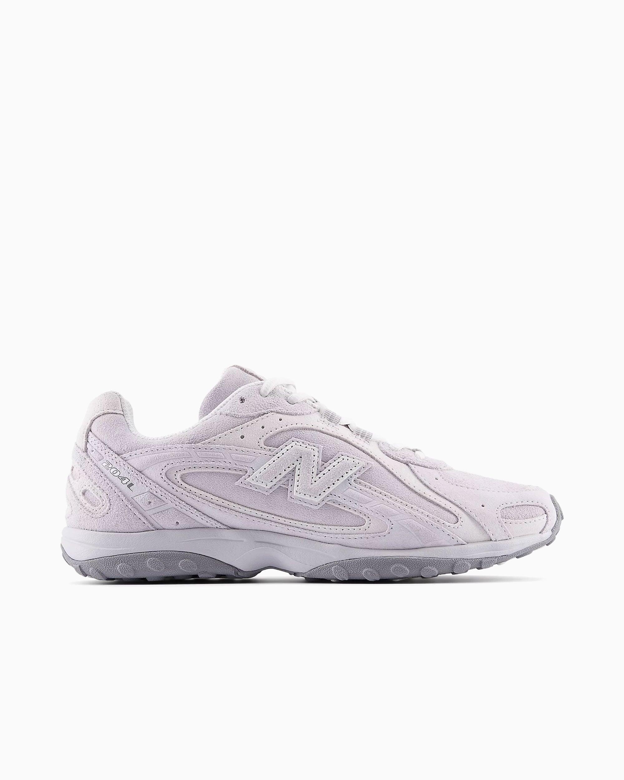 NEW BALANCE picture