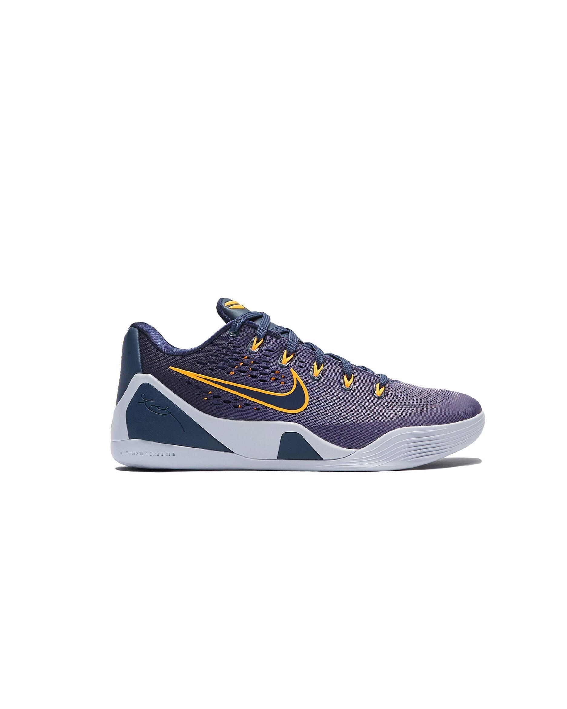 NIKE picture