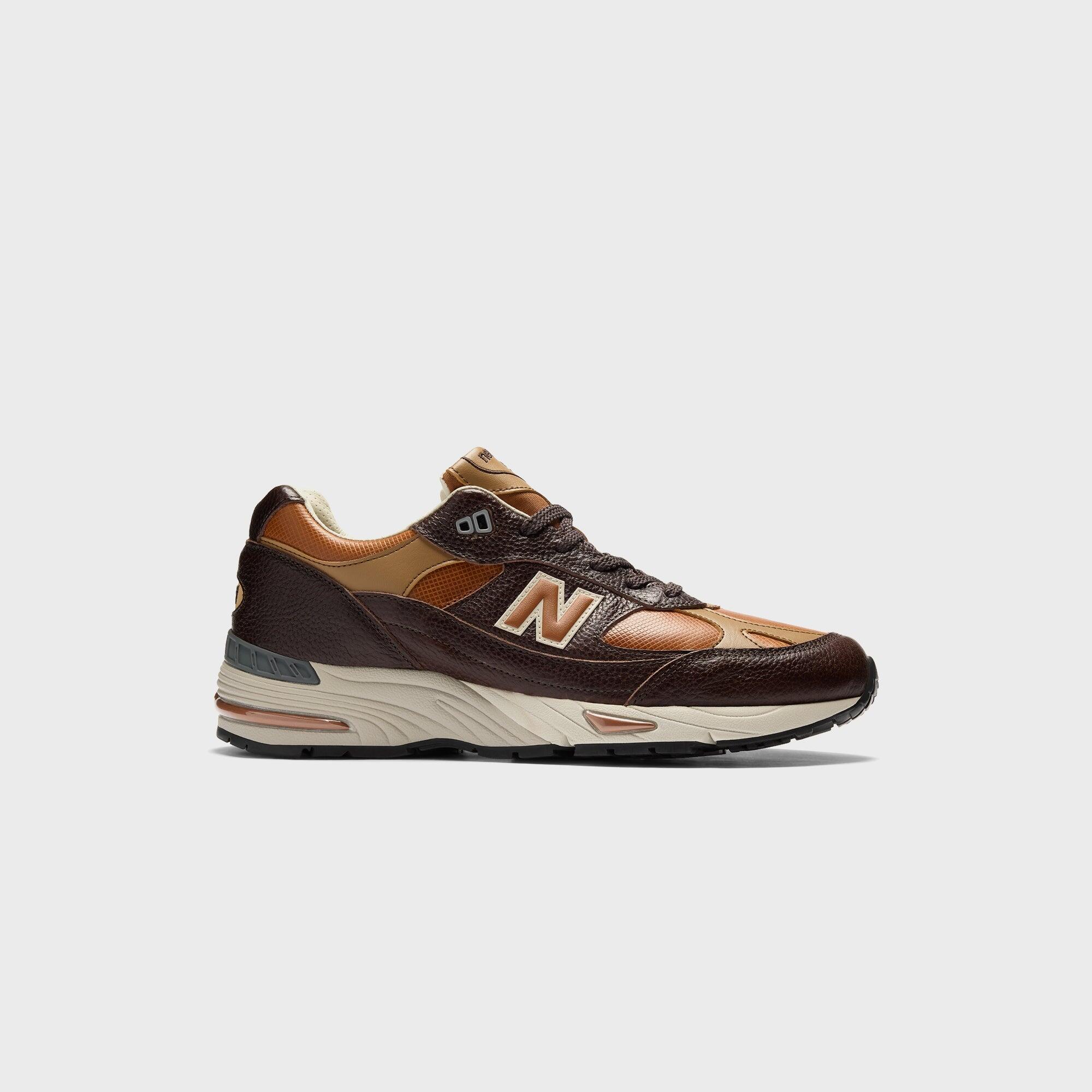 NEW BALANCE picture