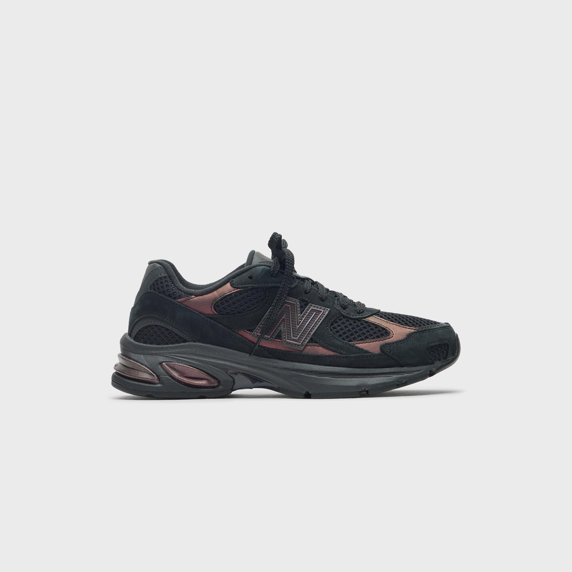 NEW BALANCE picture