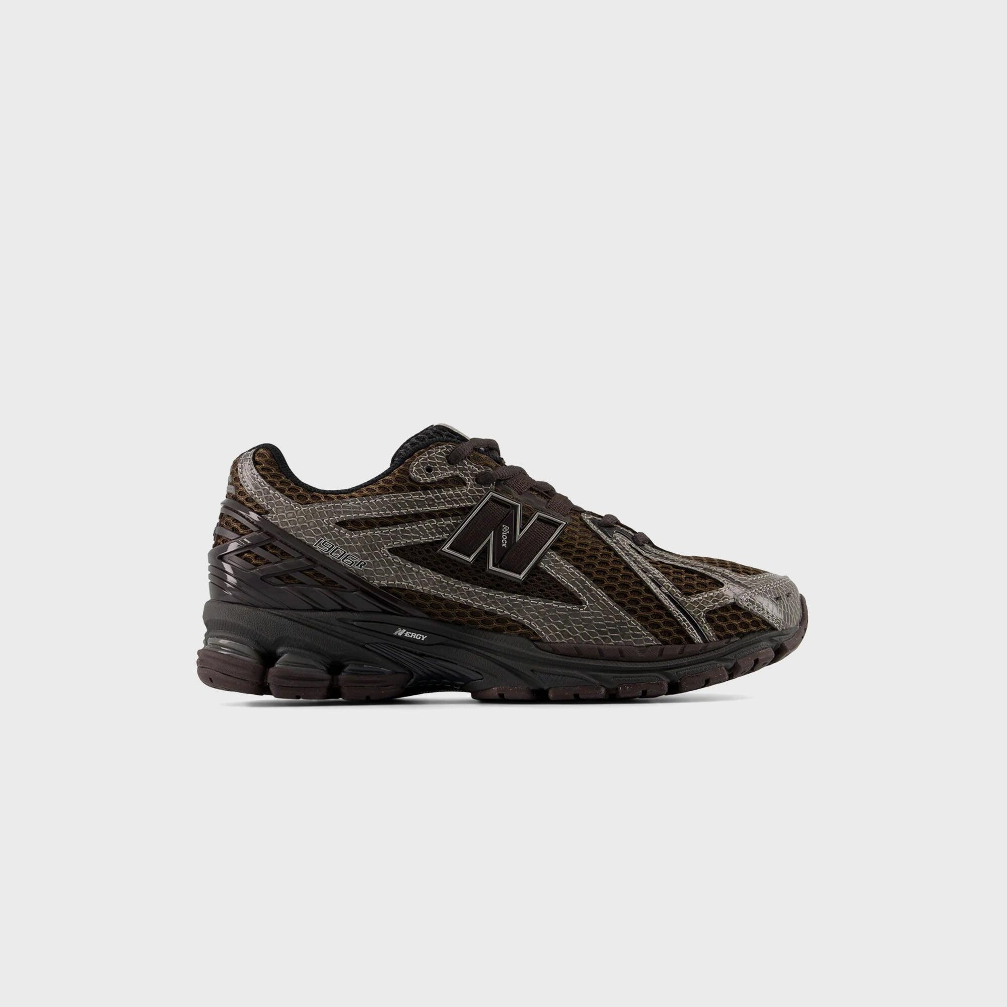 NEW BALANCE picture