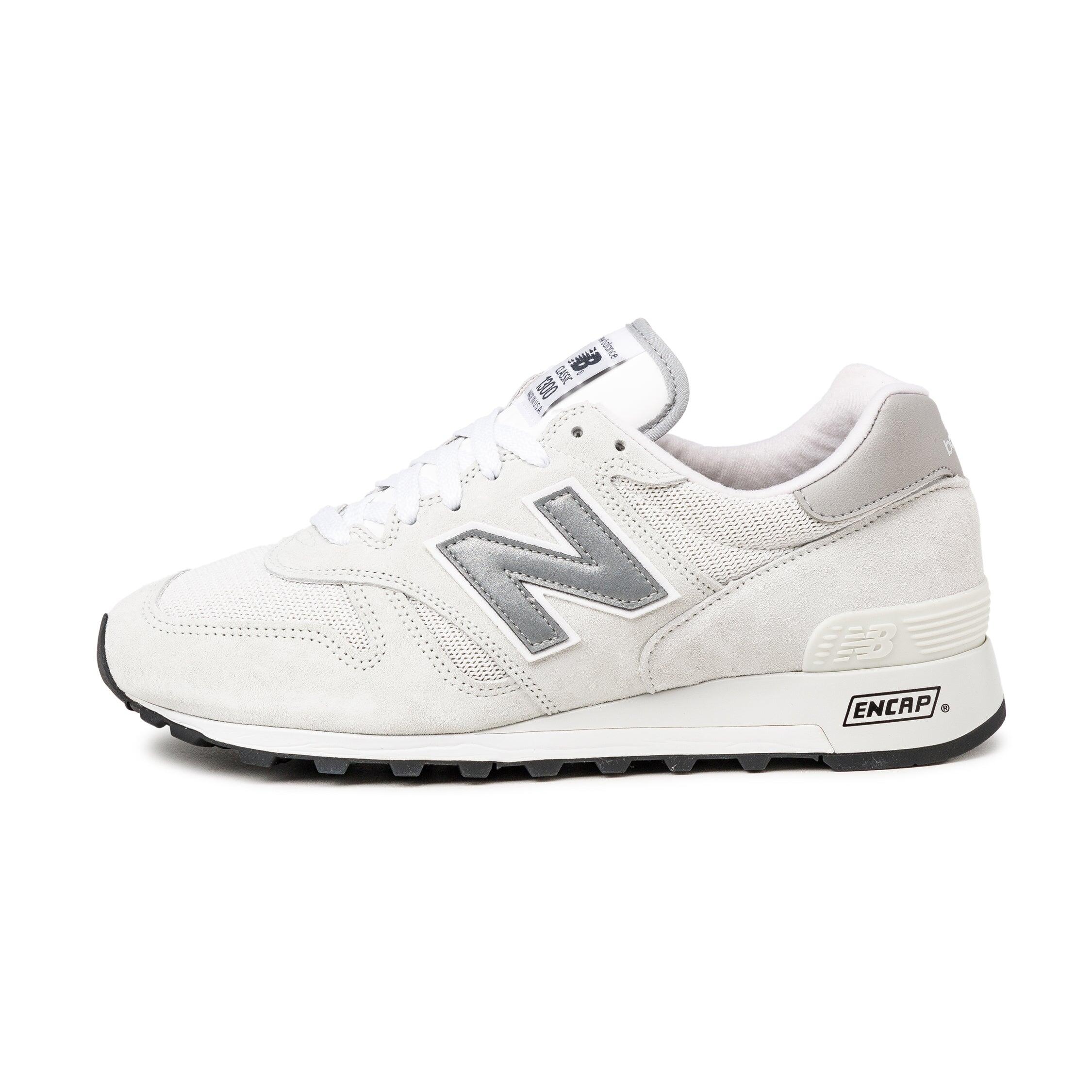 NEW BALANCE picture