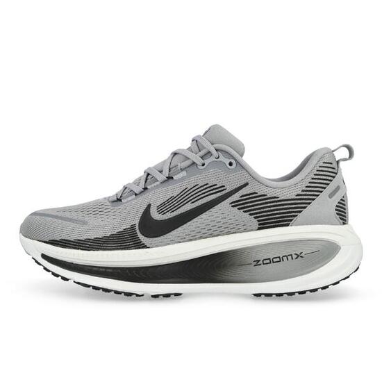 Nike Vomero 18