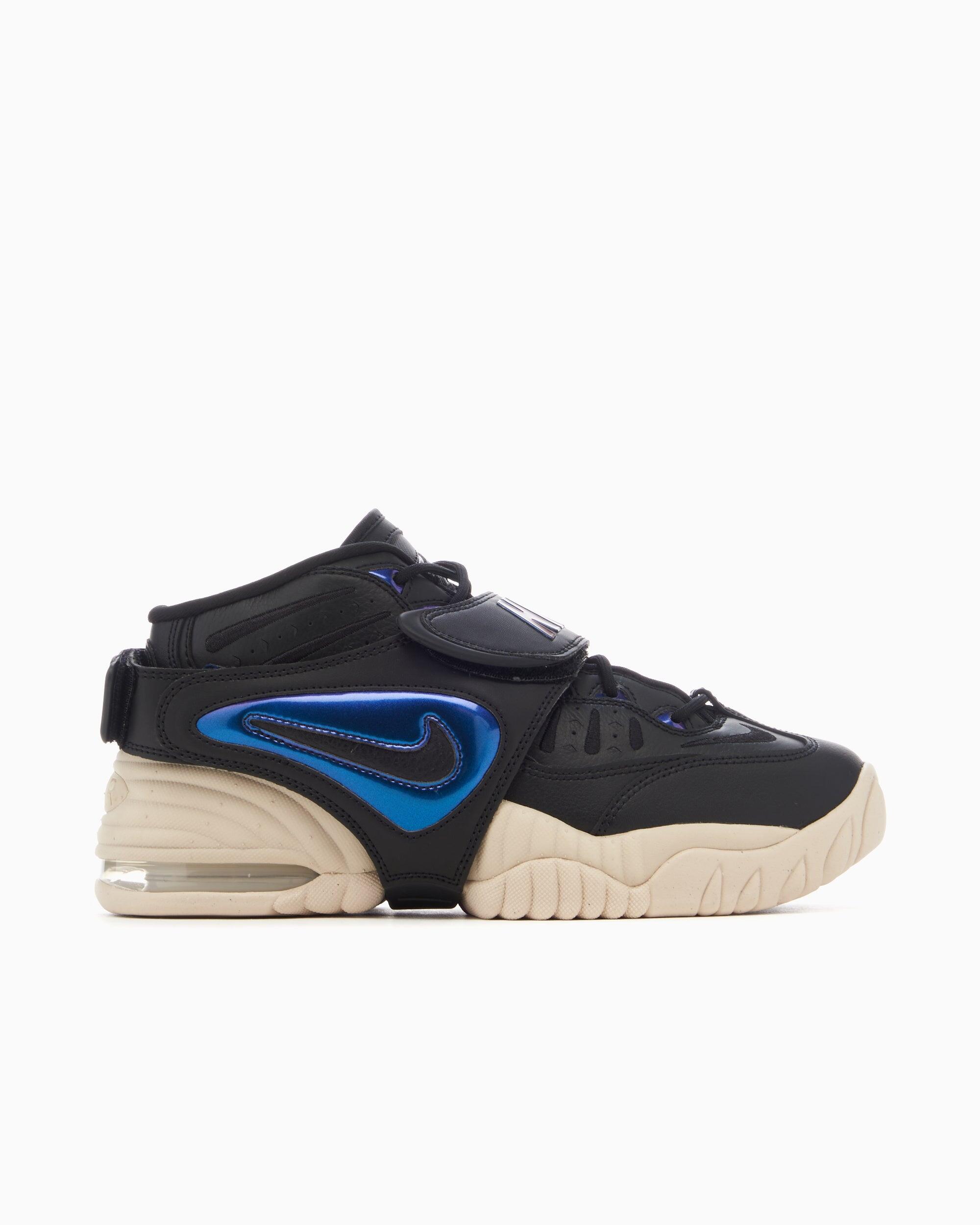 NIKE picture