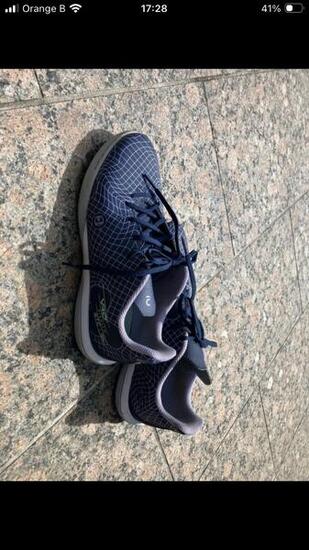 Entre Particuliers - Chaussures de football en salle