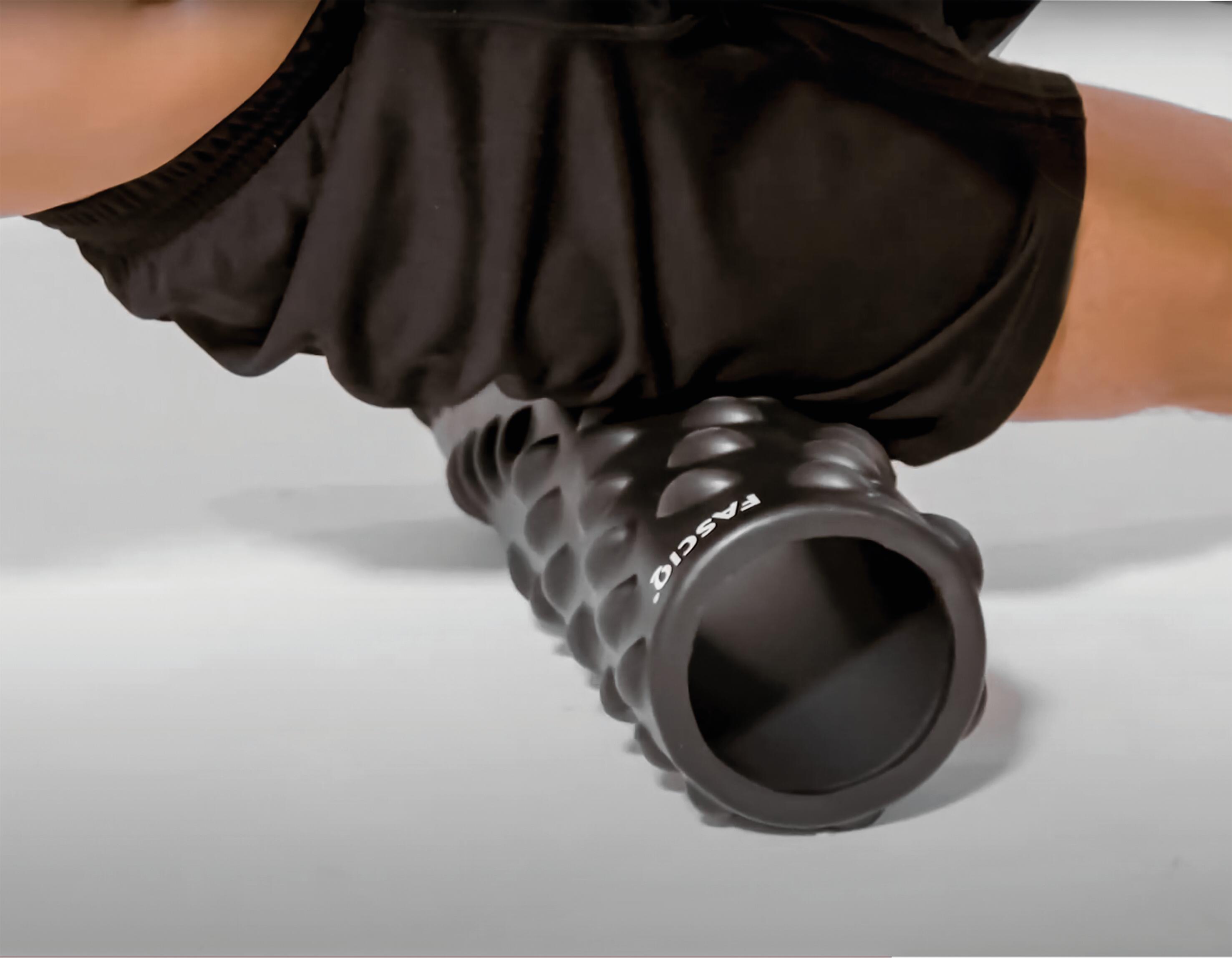 FASCIQ® Foam Roller STING (45 cm, twardy, z wypustkami) 3/7