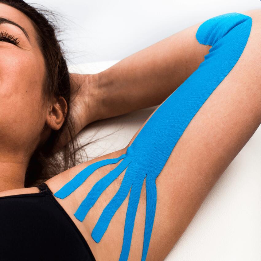 CureTape Classic bleu – kinesiologie tape (kinesiotape) 7/7