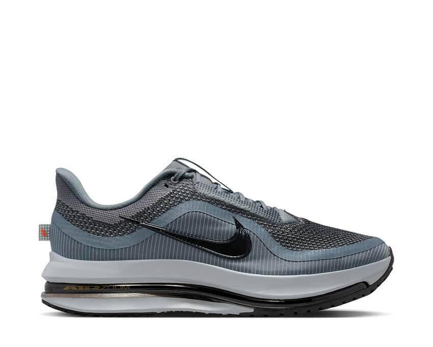 NIKE picture