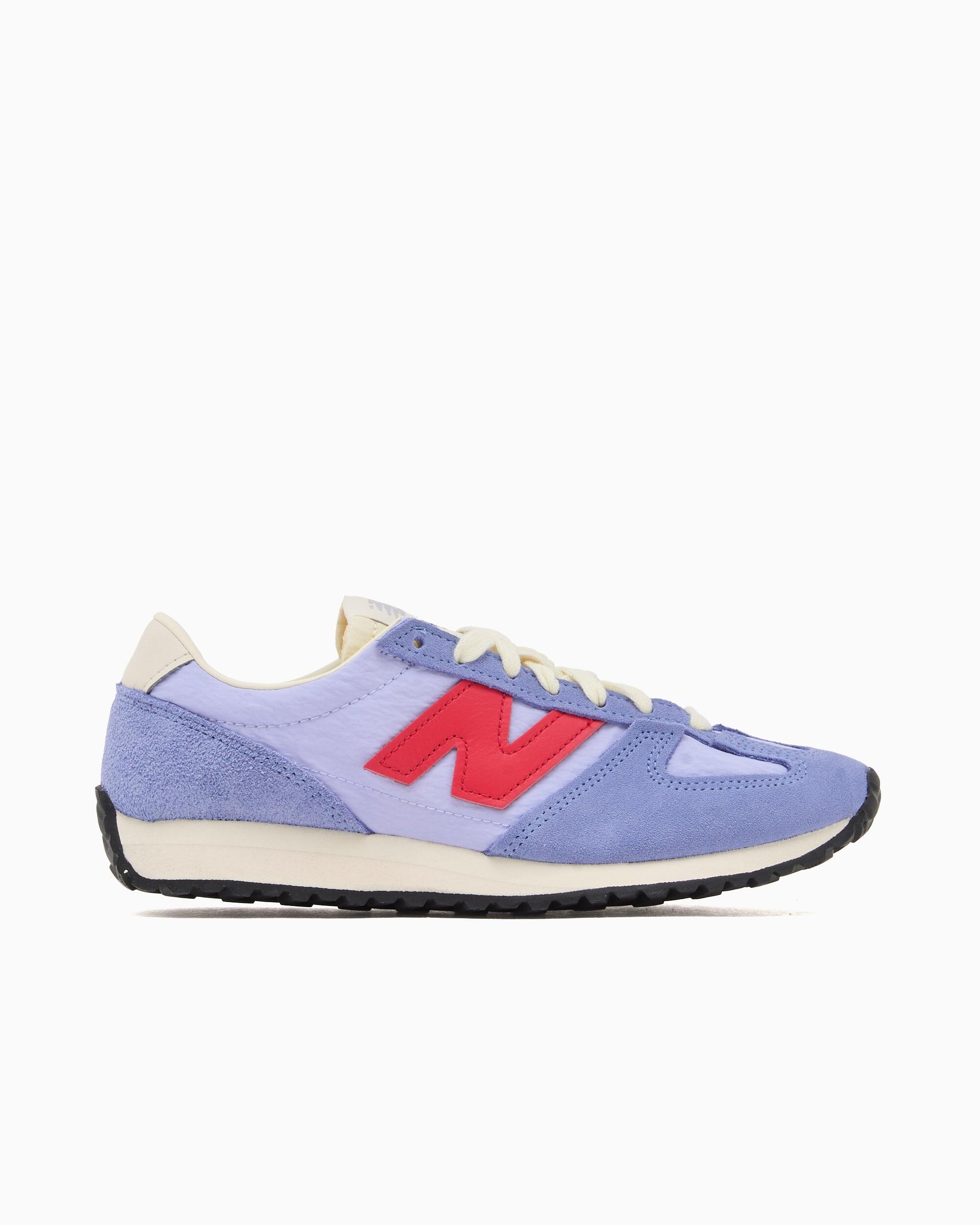 NEW BALANCE picture
