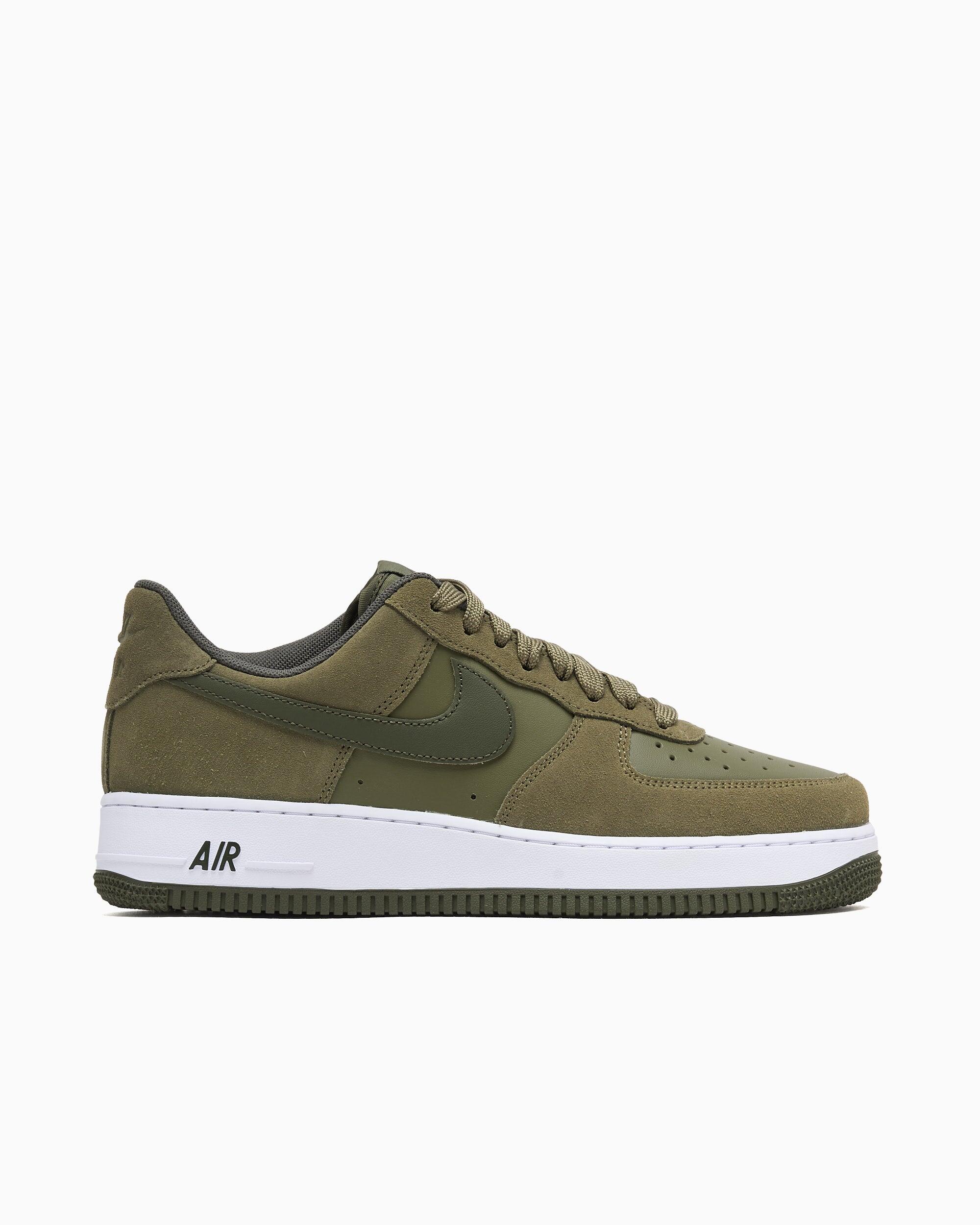 NIKE picture