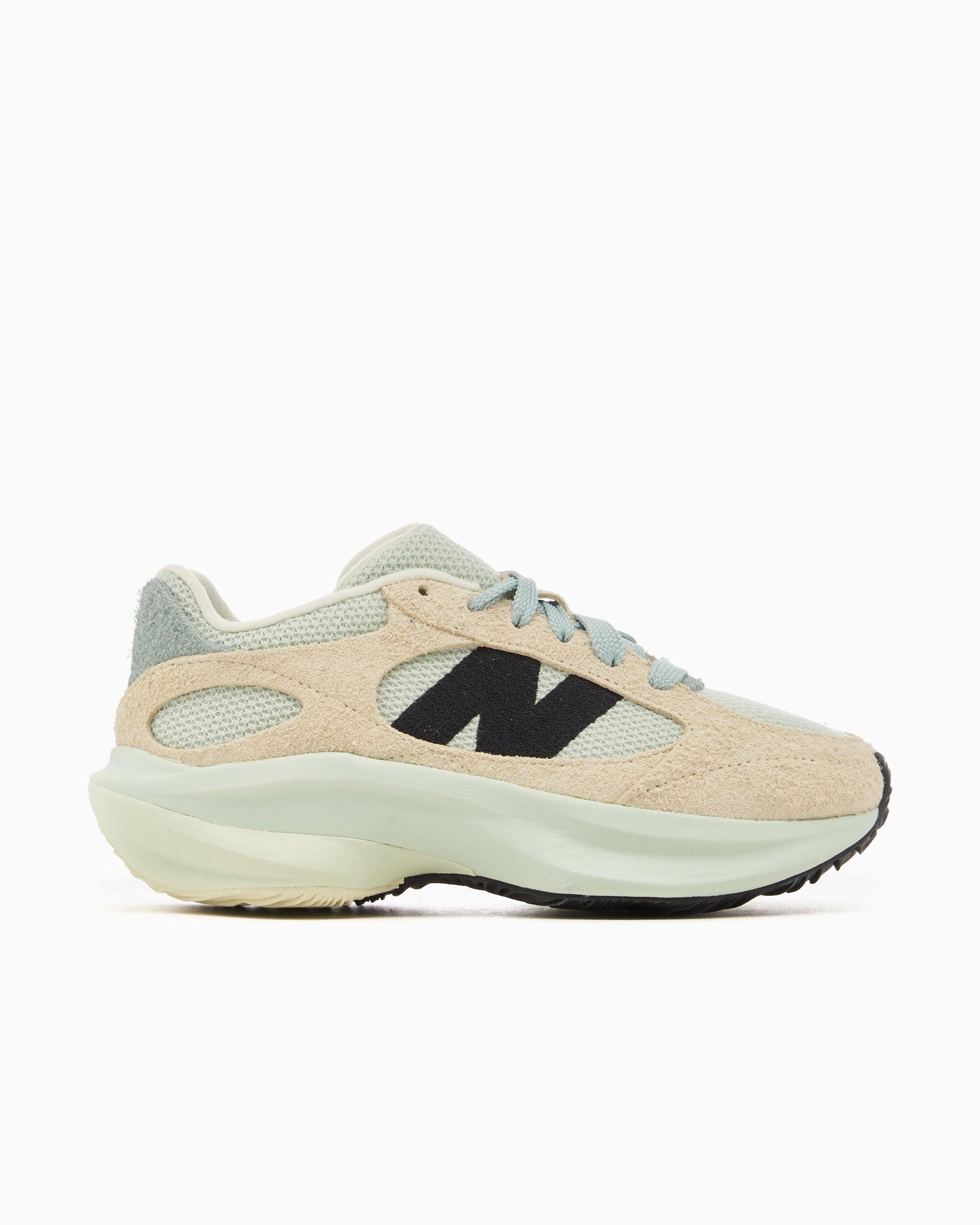NEW BALANCE picture