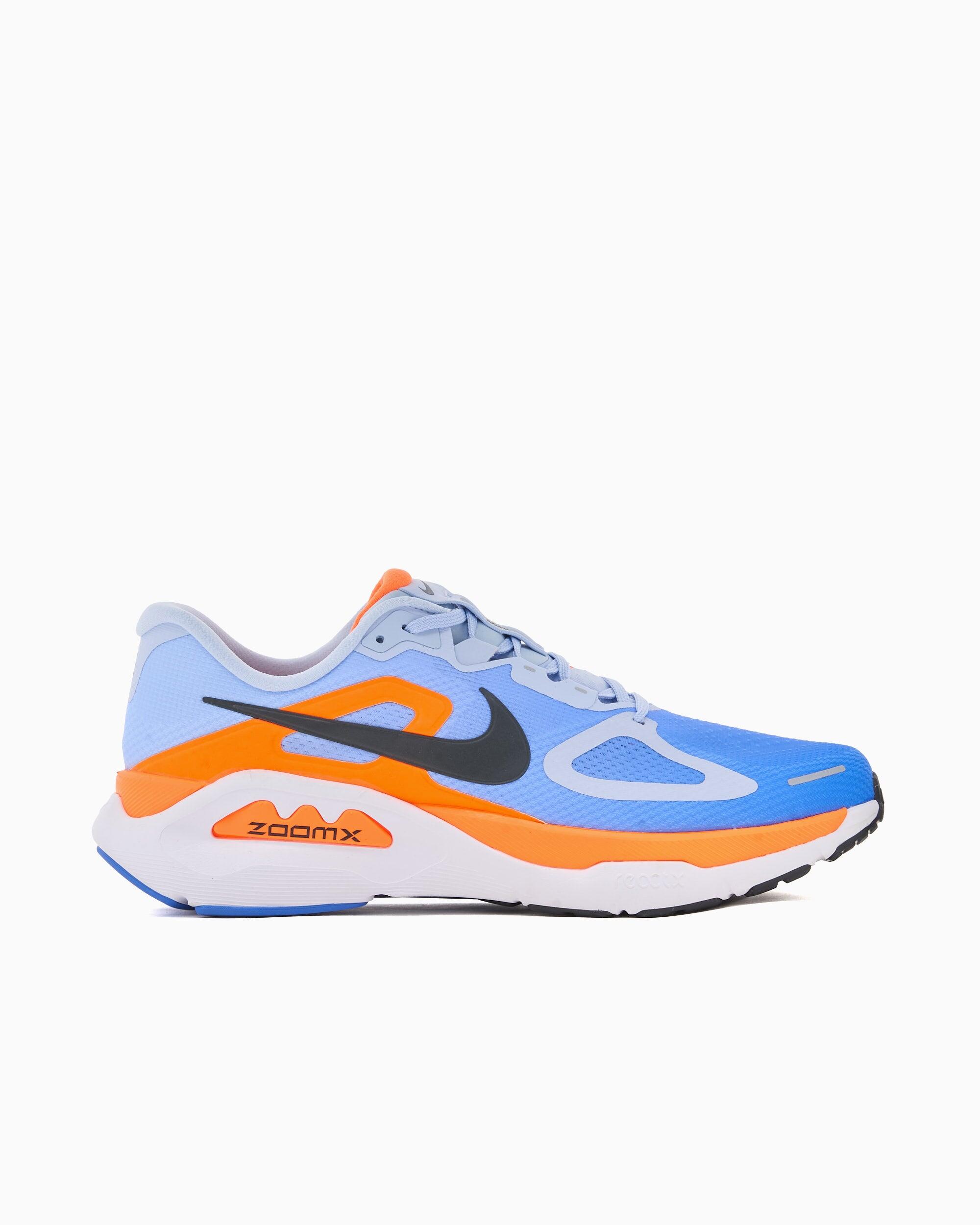 NIKE picture