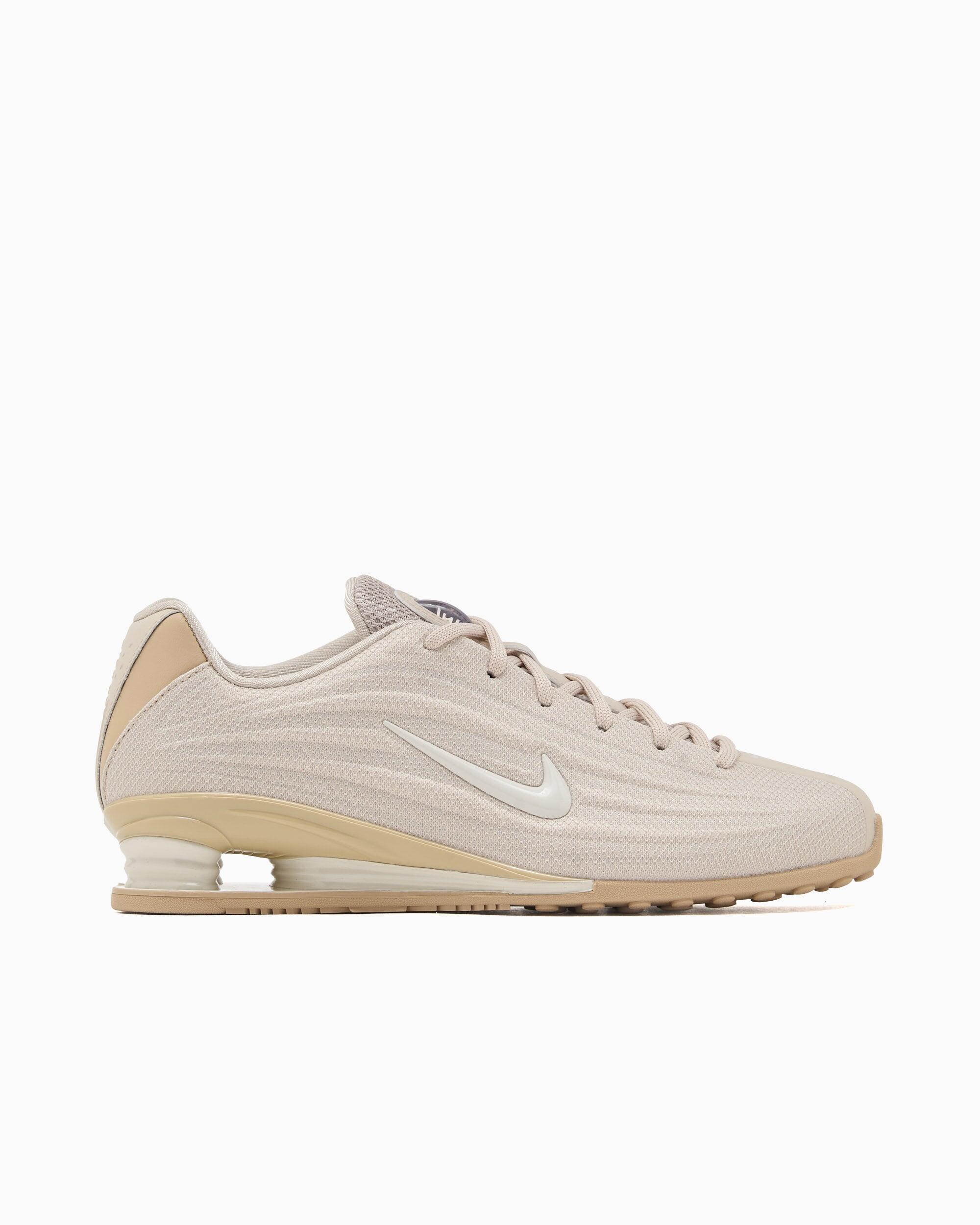 NIKE picture