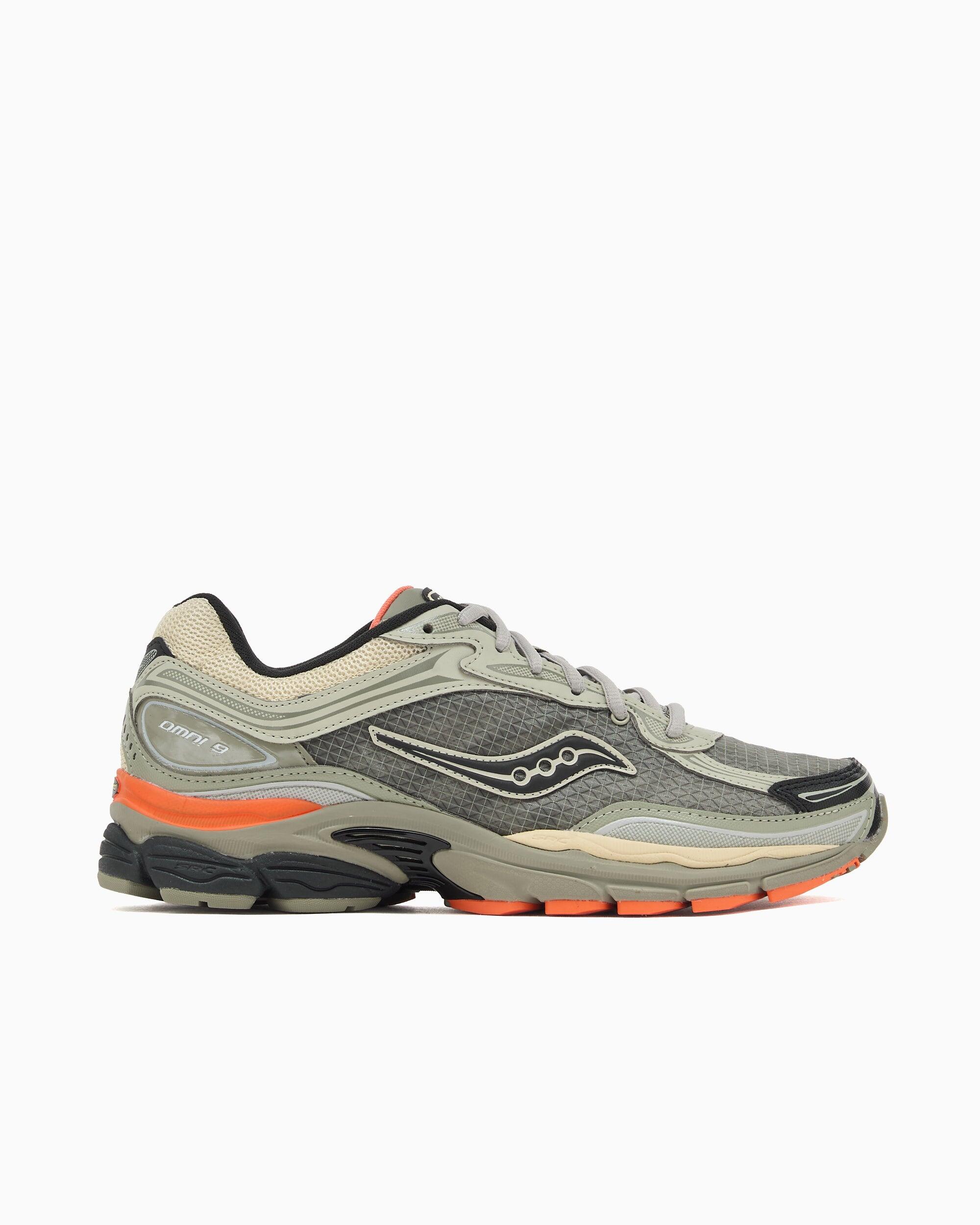 SAUCONY picture