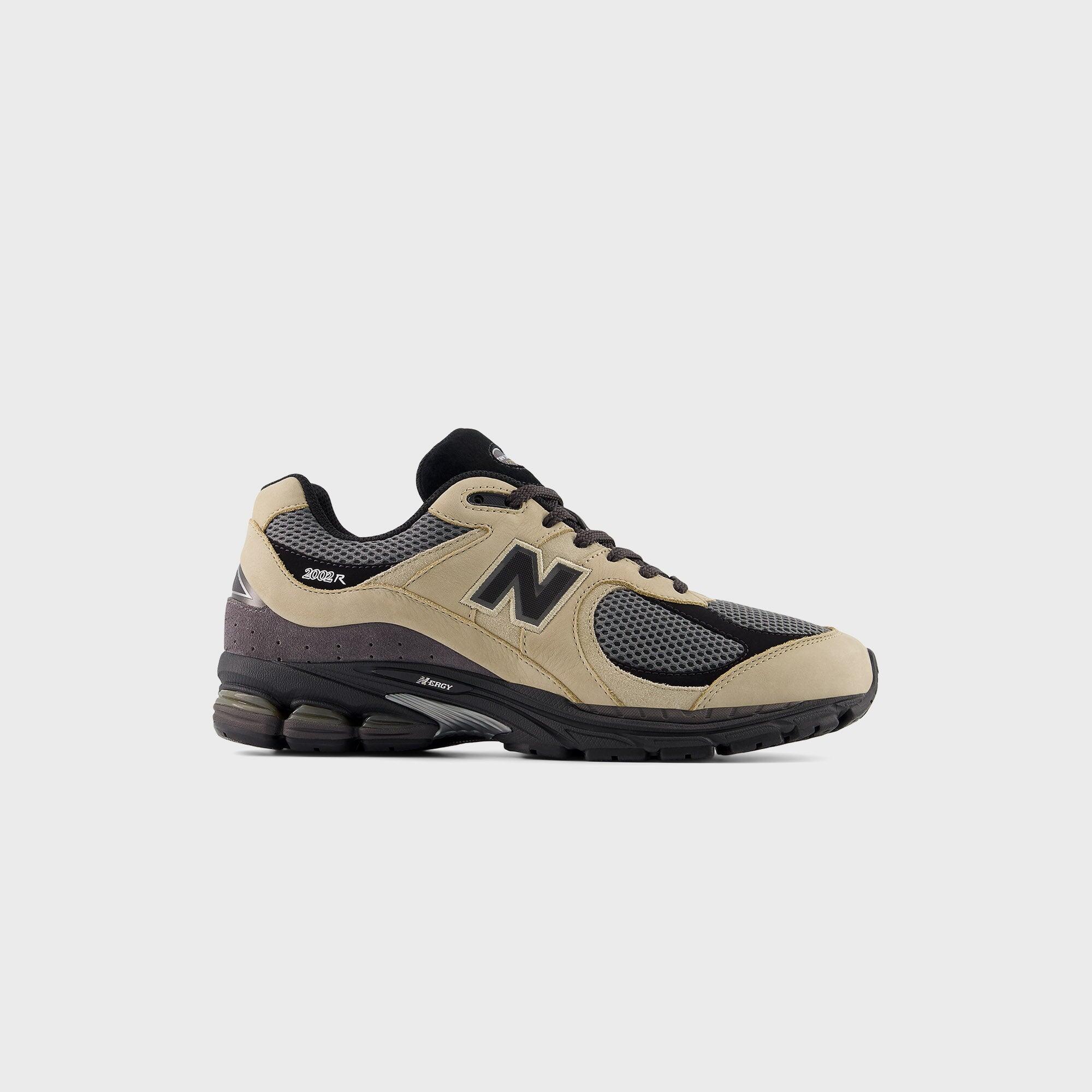 NEW BALANCE picture