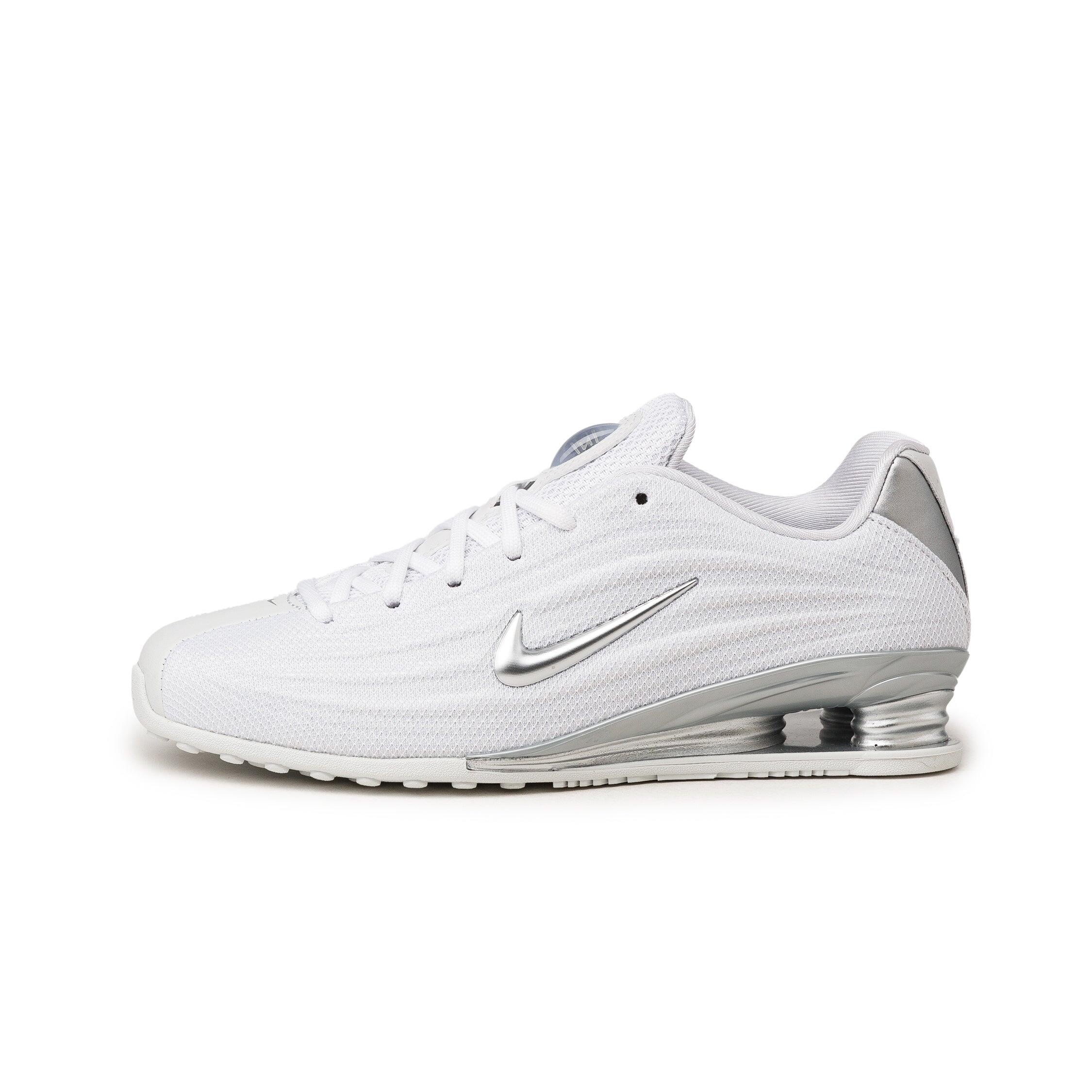 NIKE picture