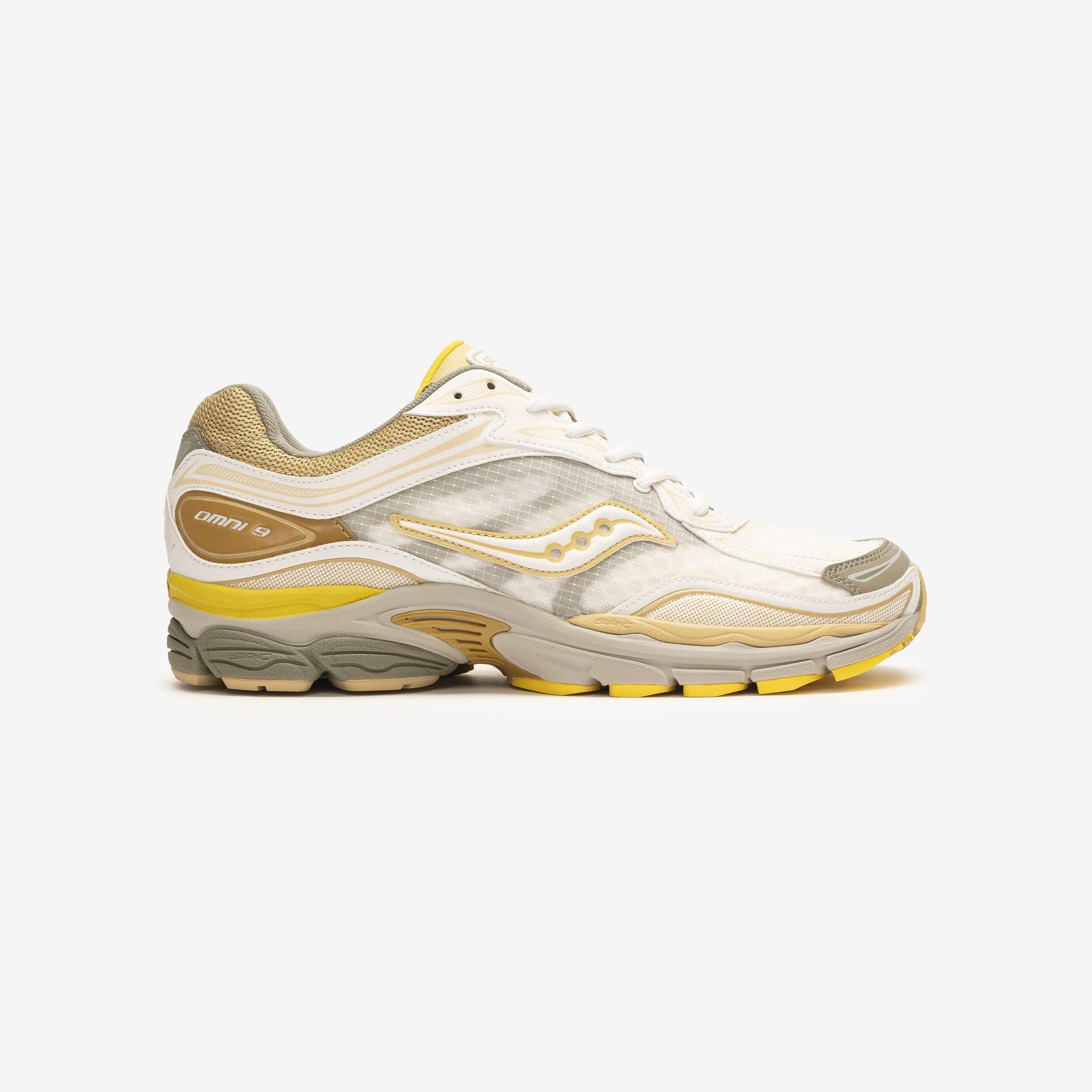 SAUCONY picture