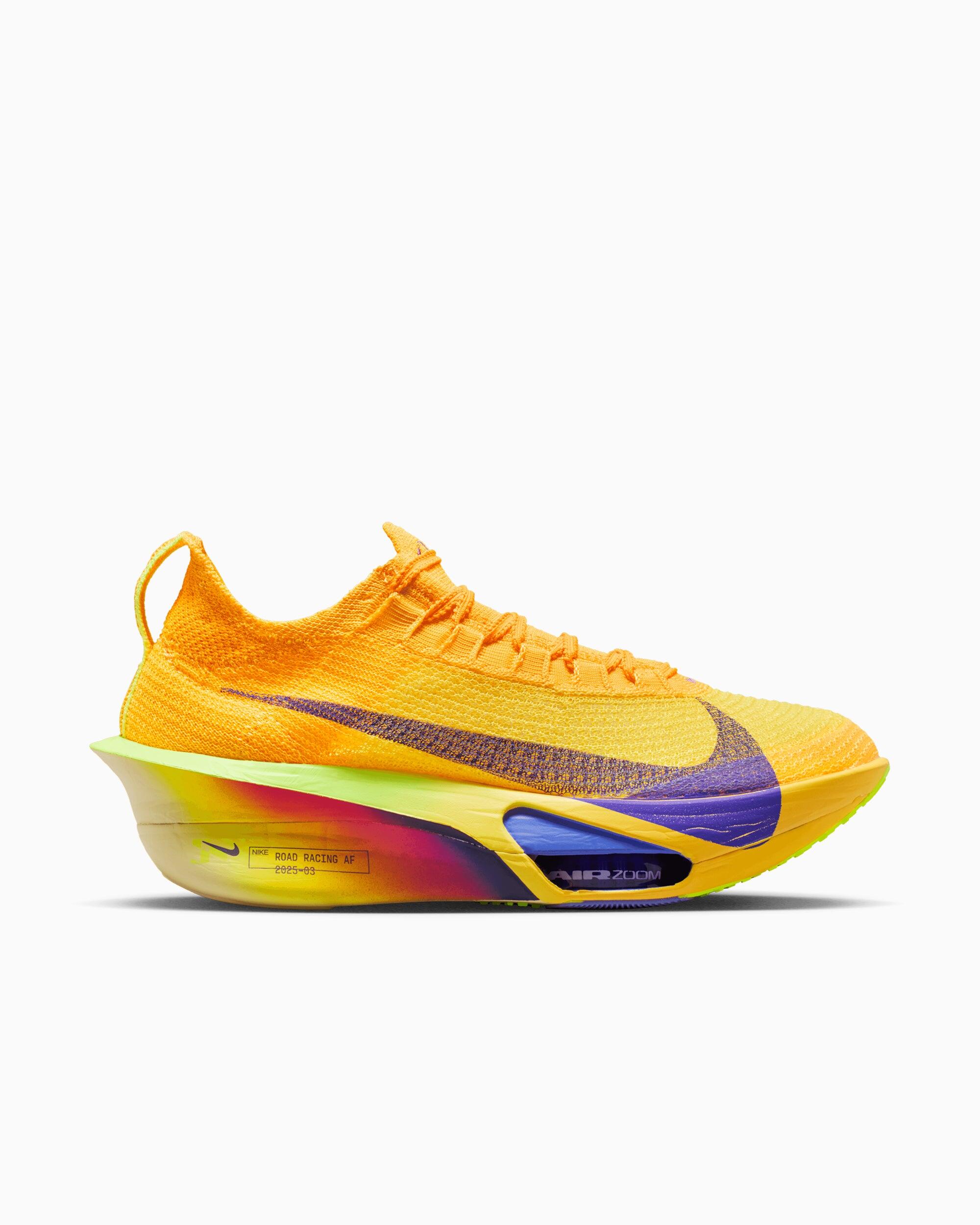 NIKE picture