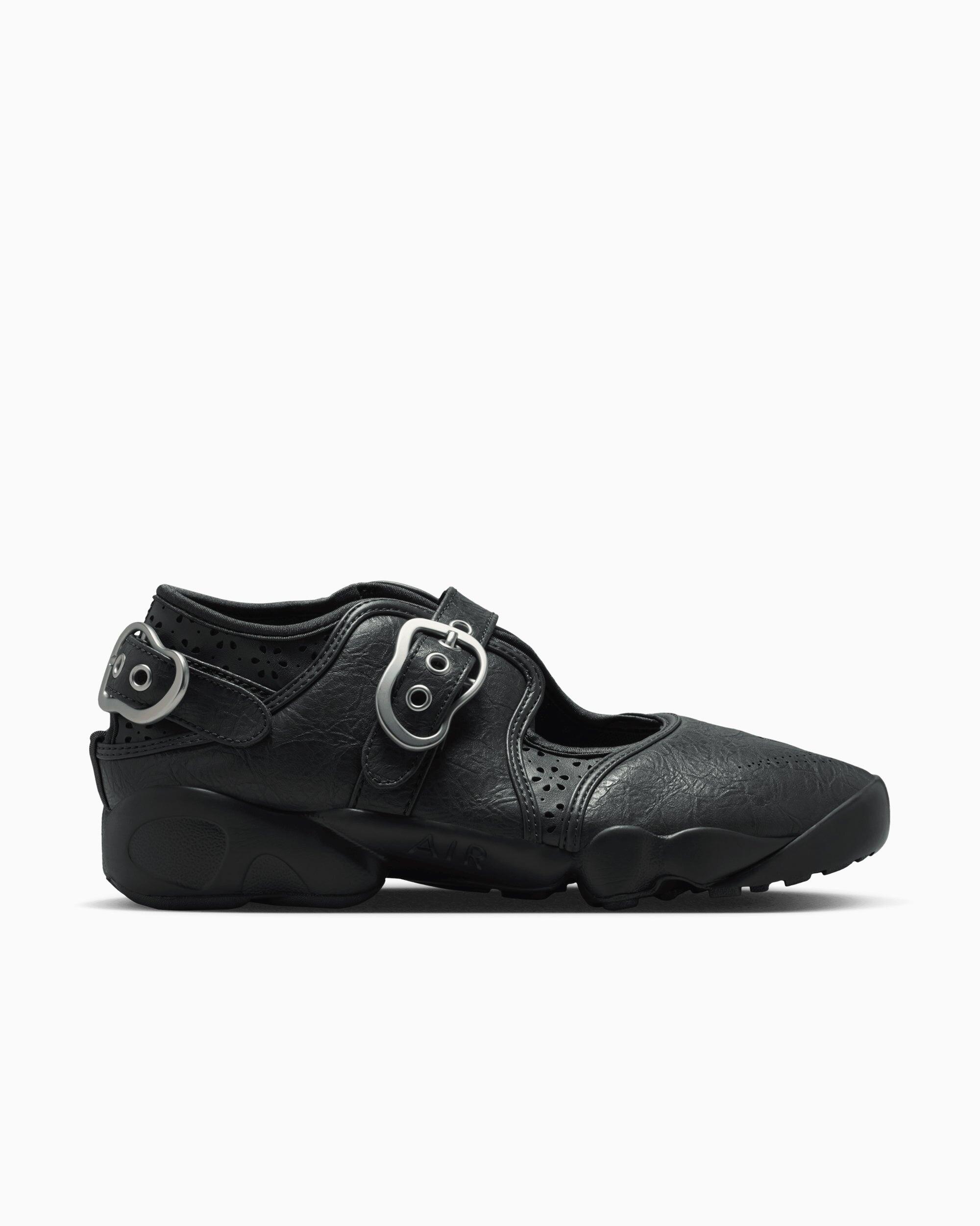 NIKE picture