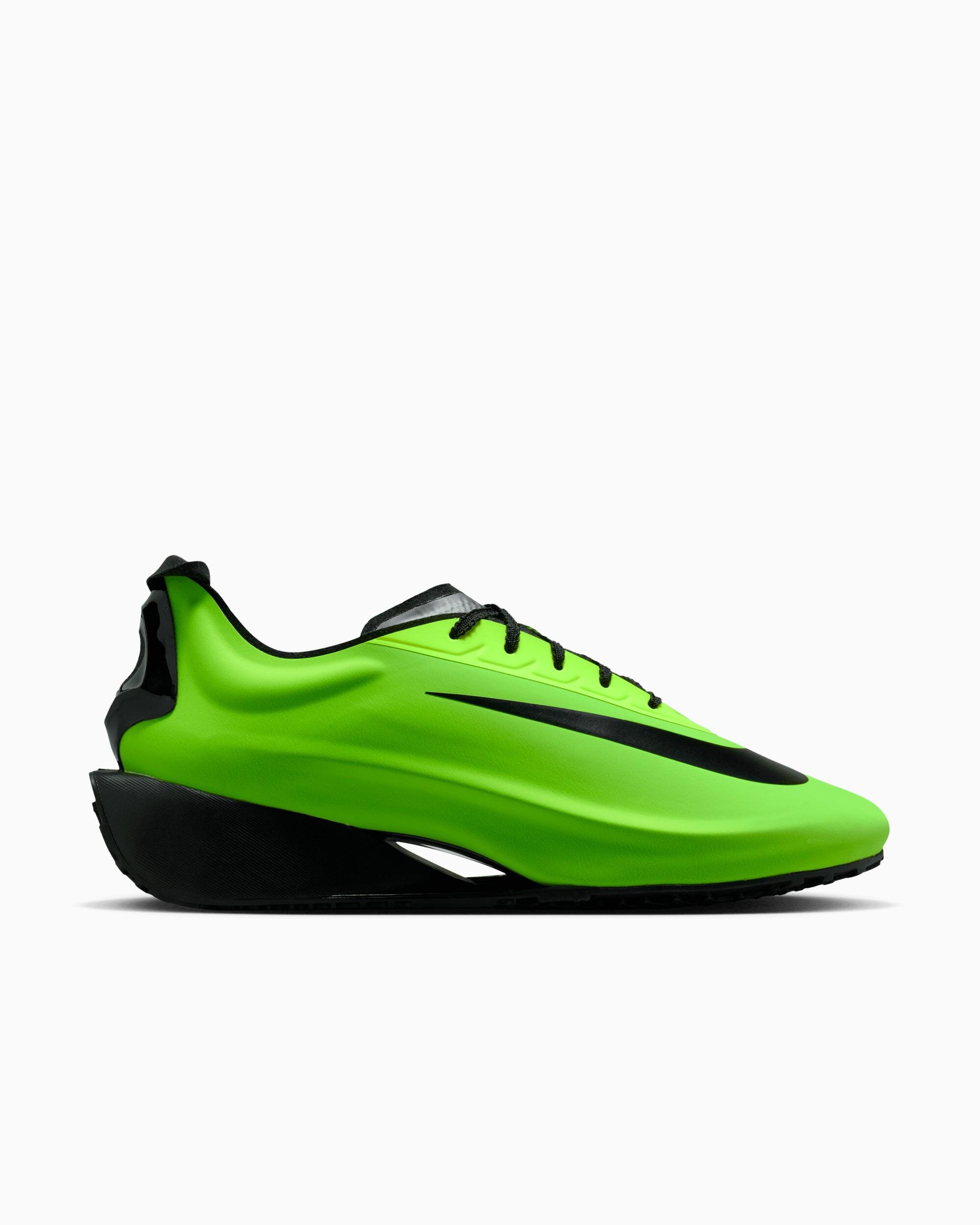 NIKE picture