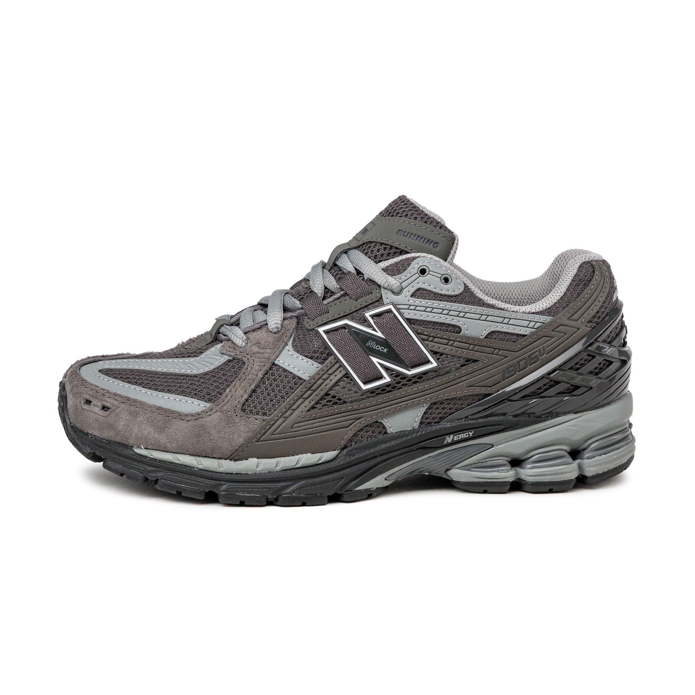 NEW BALANCE picture