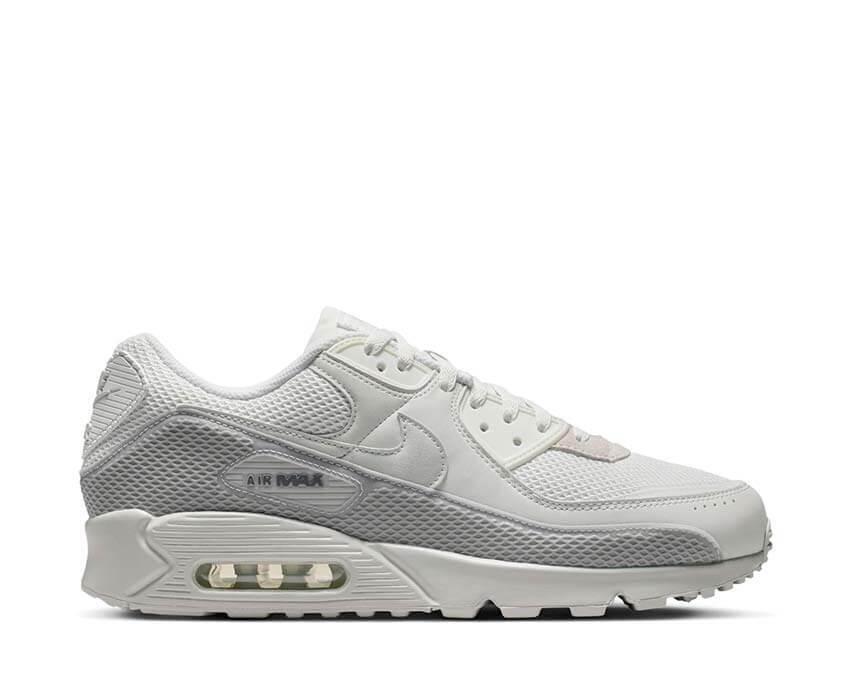 NIKE picture