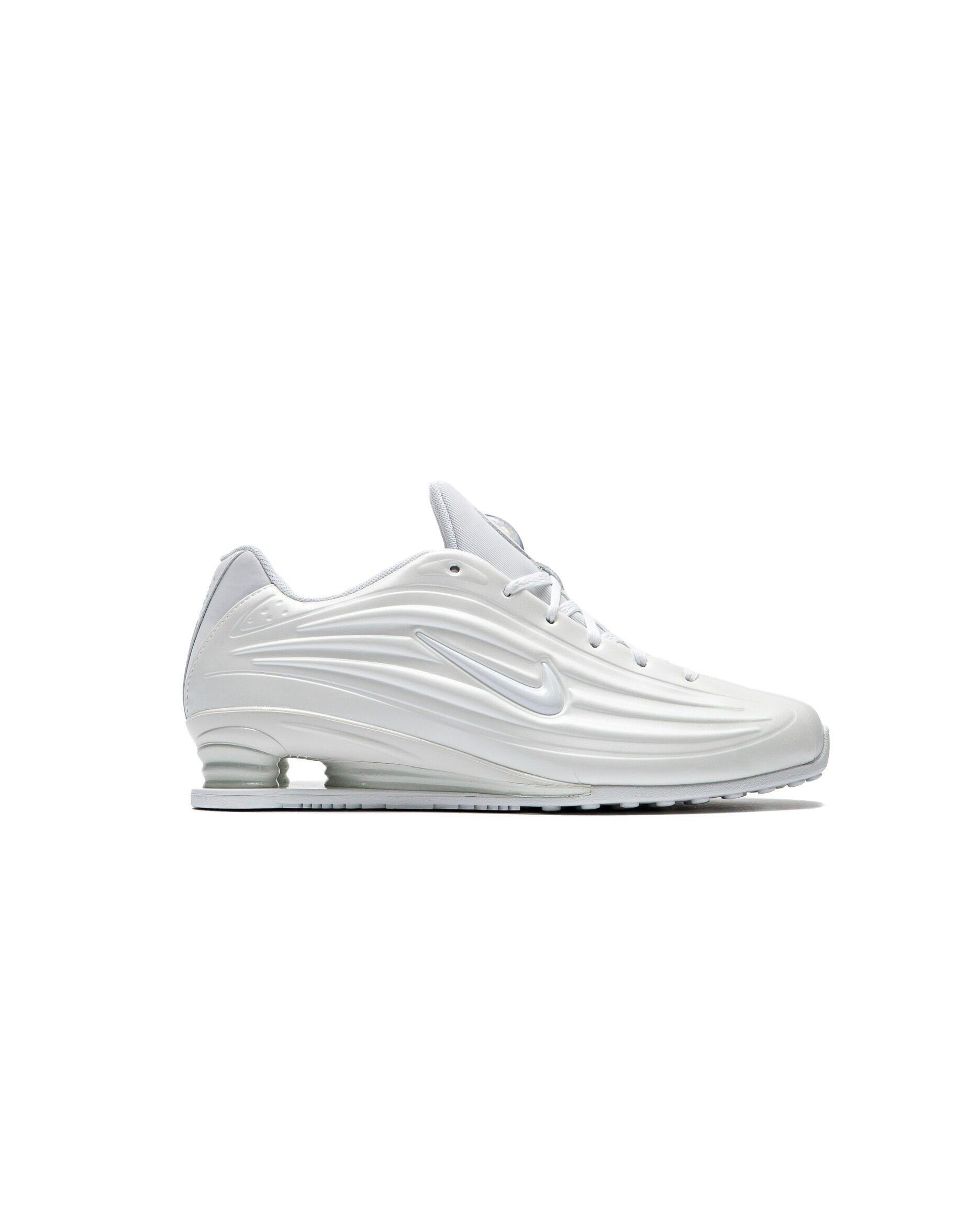 NIKE picture
