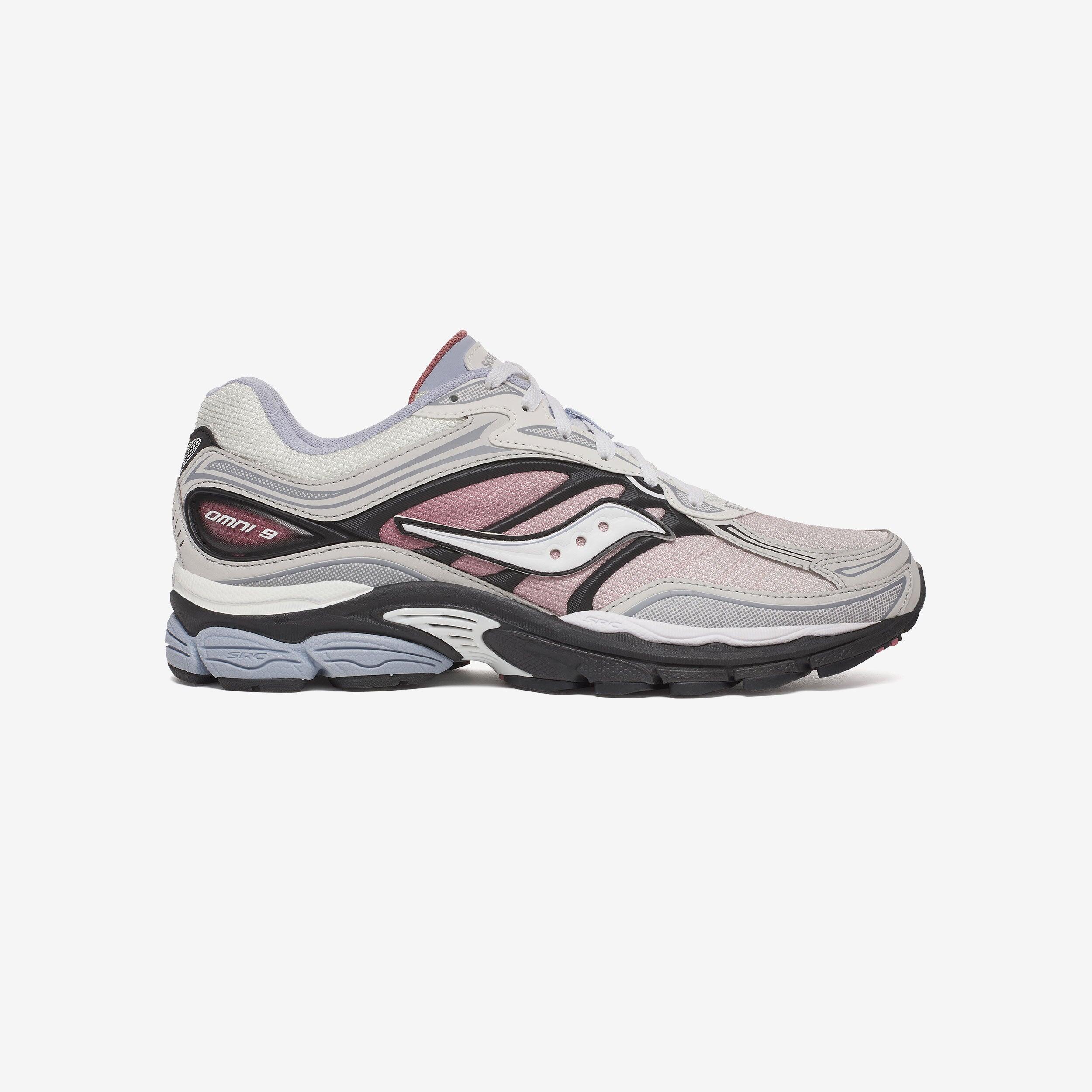 SAUCONY picture