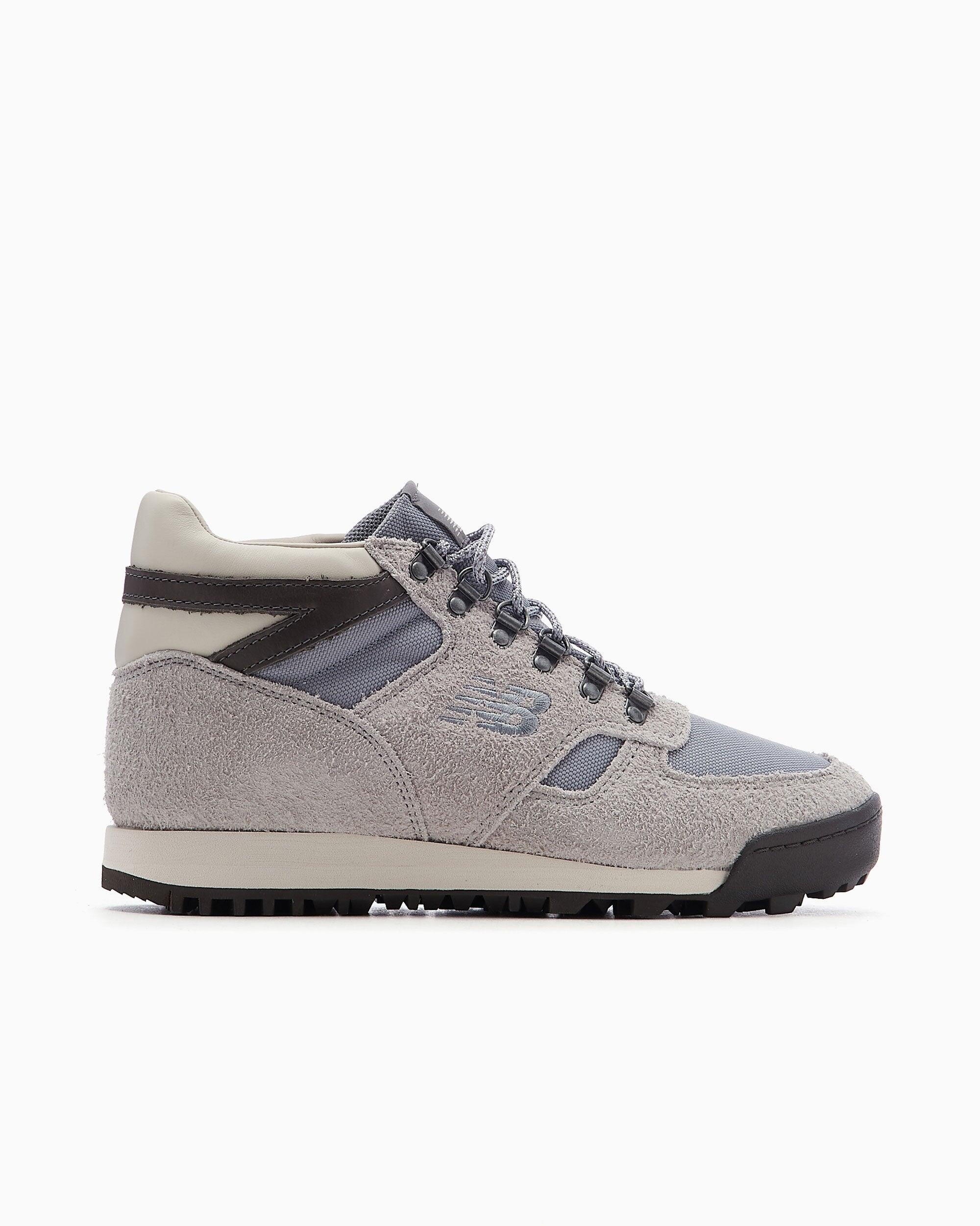 NEW BALANCE picture
