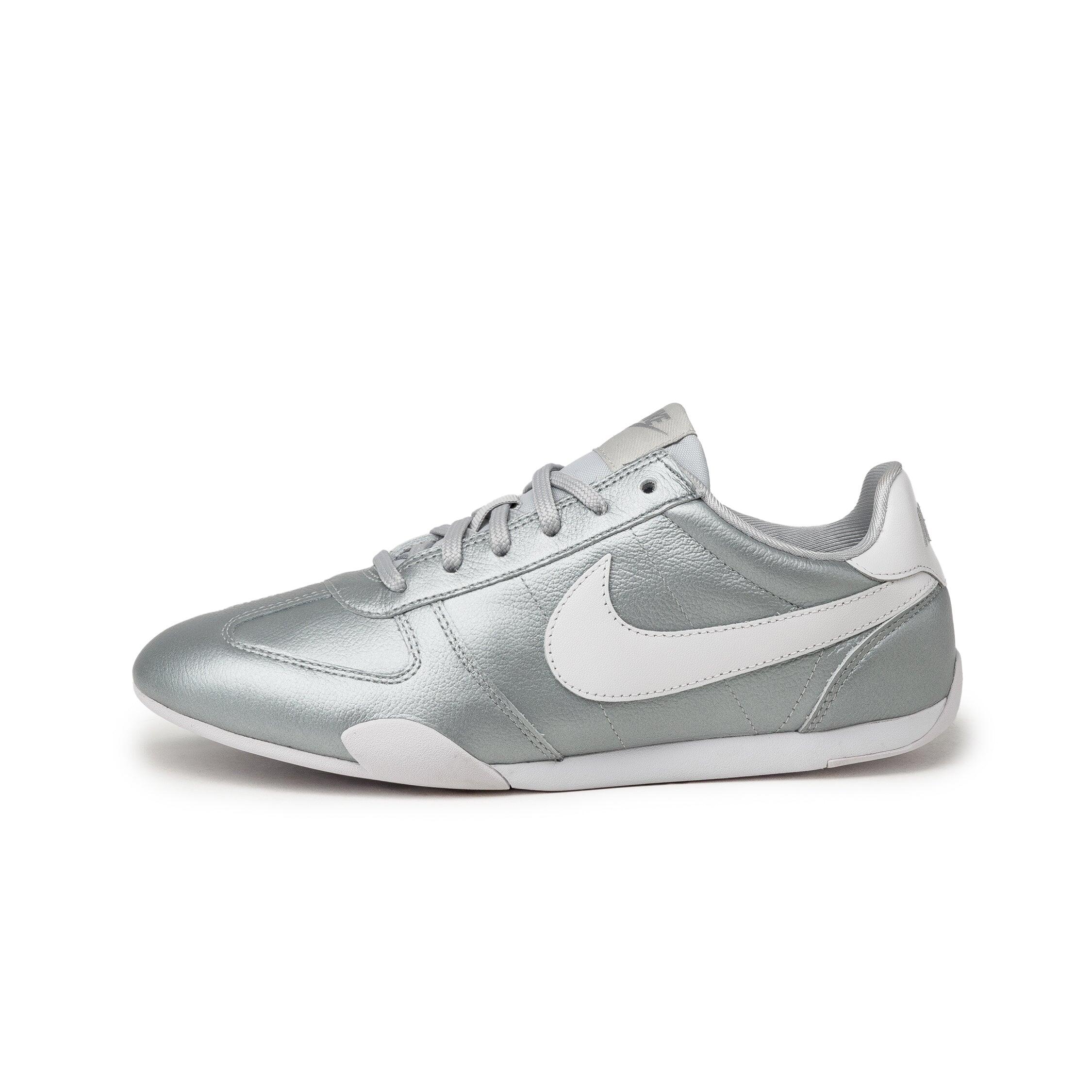 NIKE picture