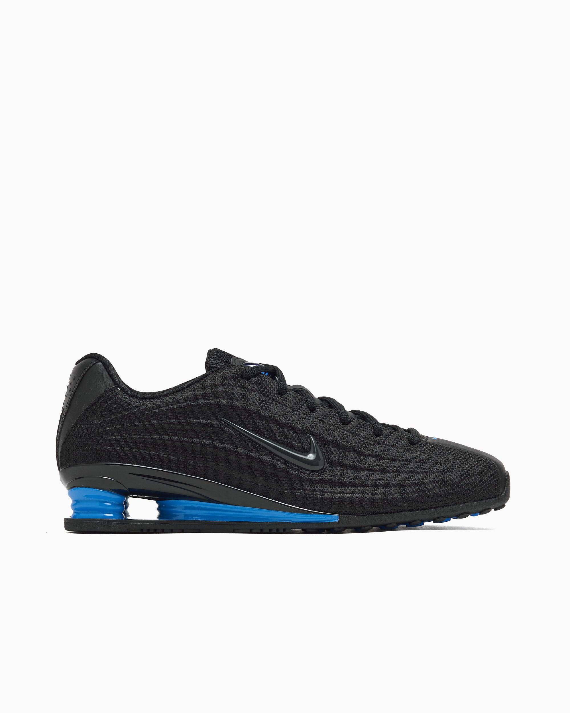 NIKE picture