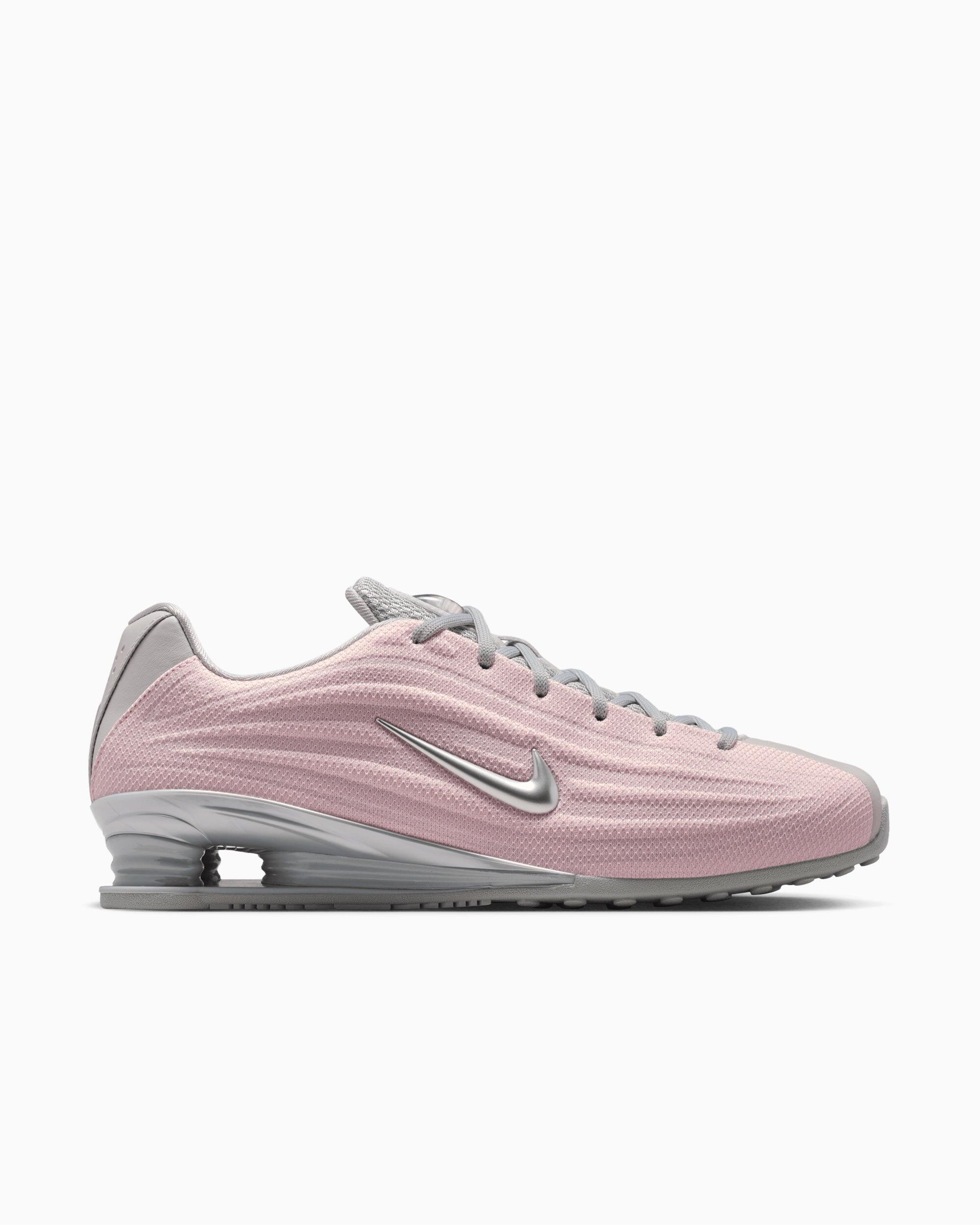 NIKE picture
