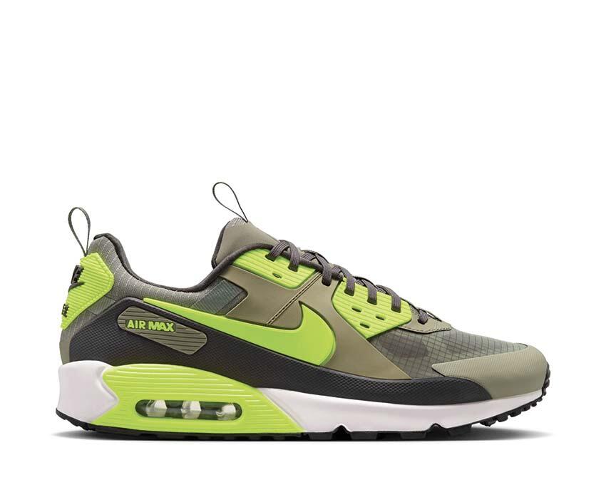 NIKE picture