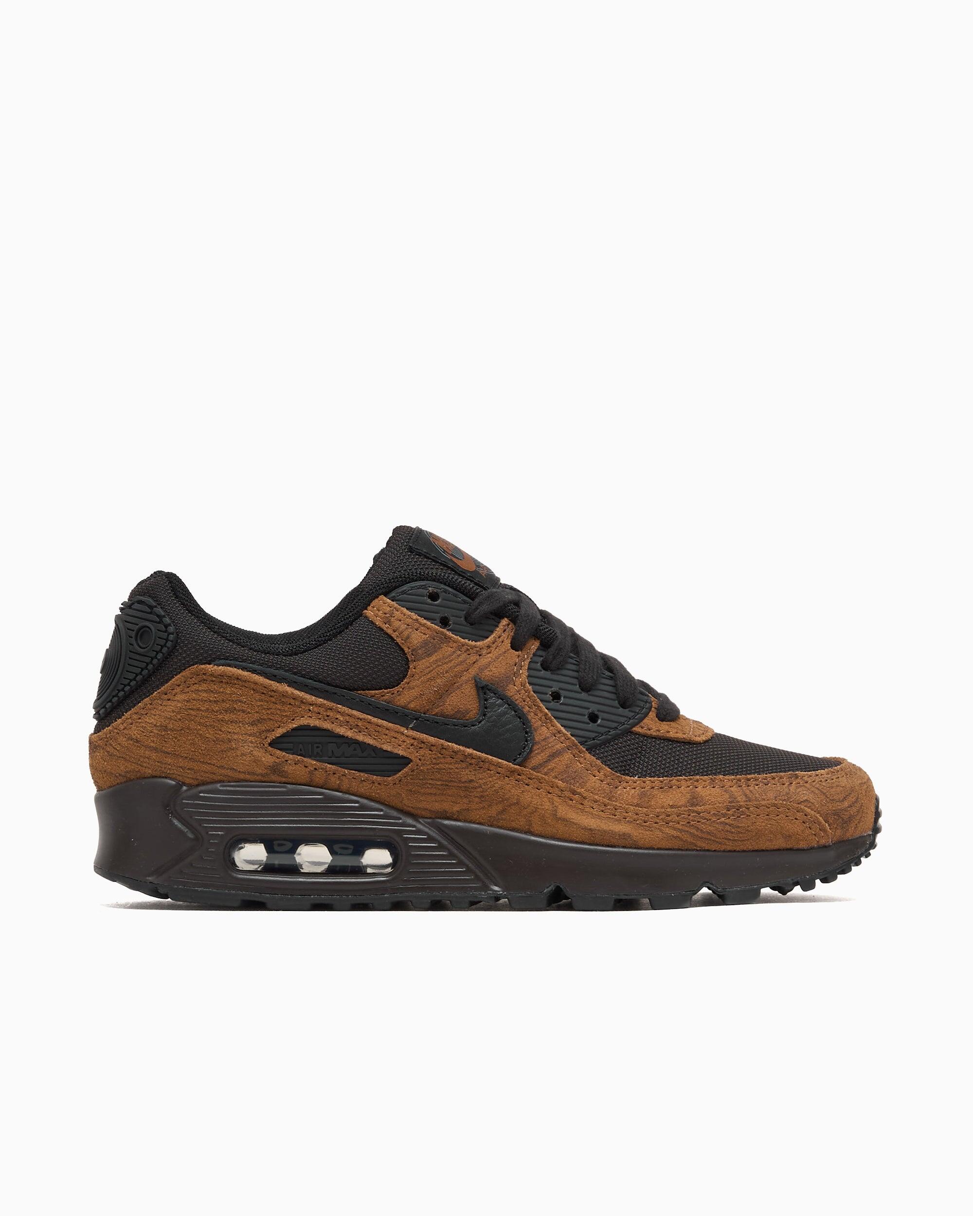 NIKE picture