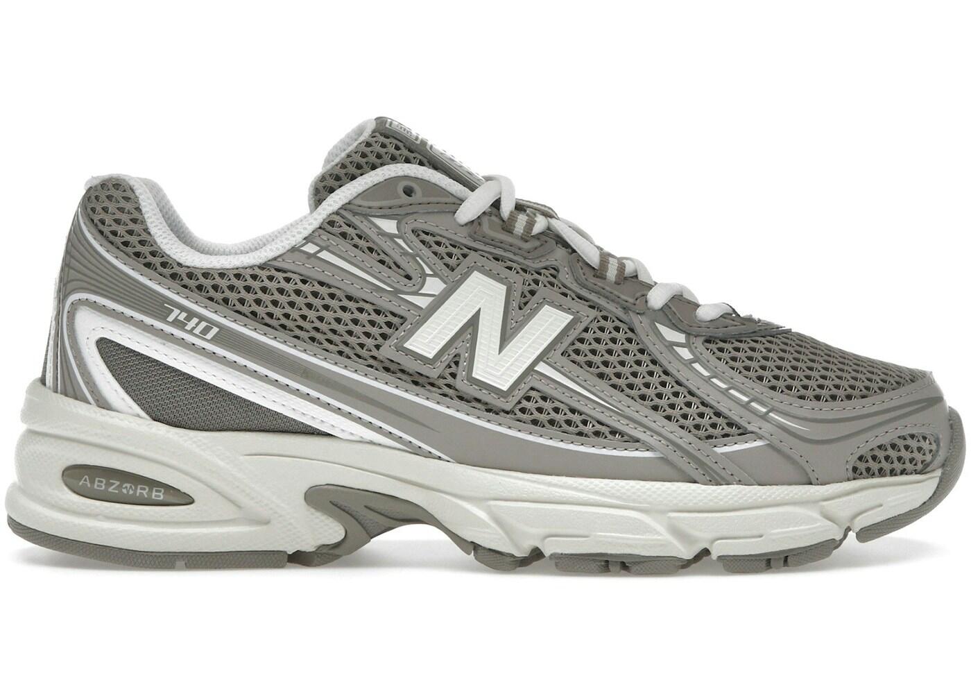 NEW BALANCE picture
