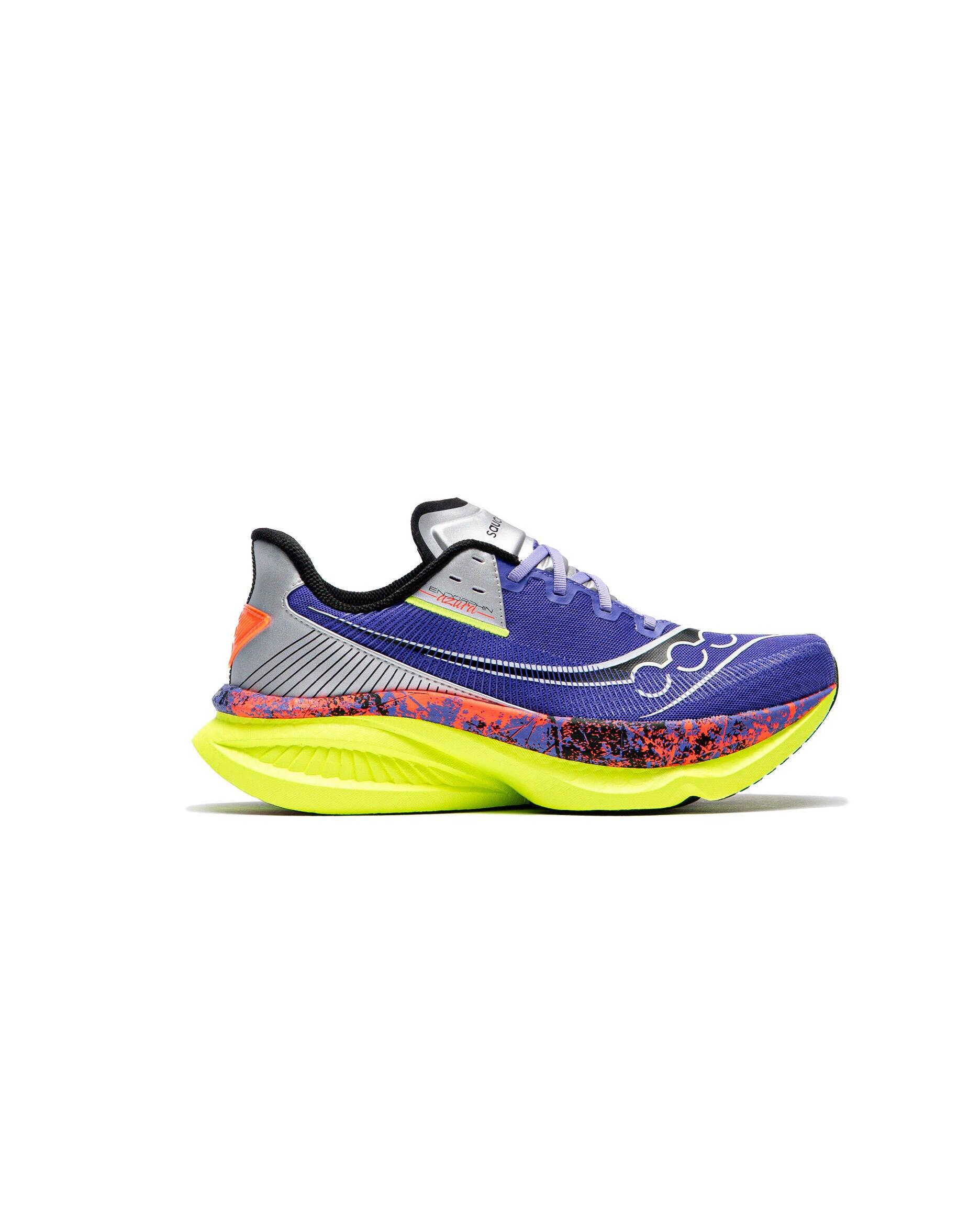 SAUCONY picture