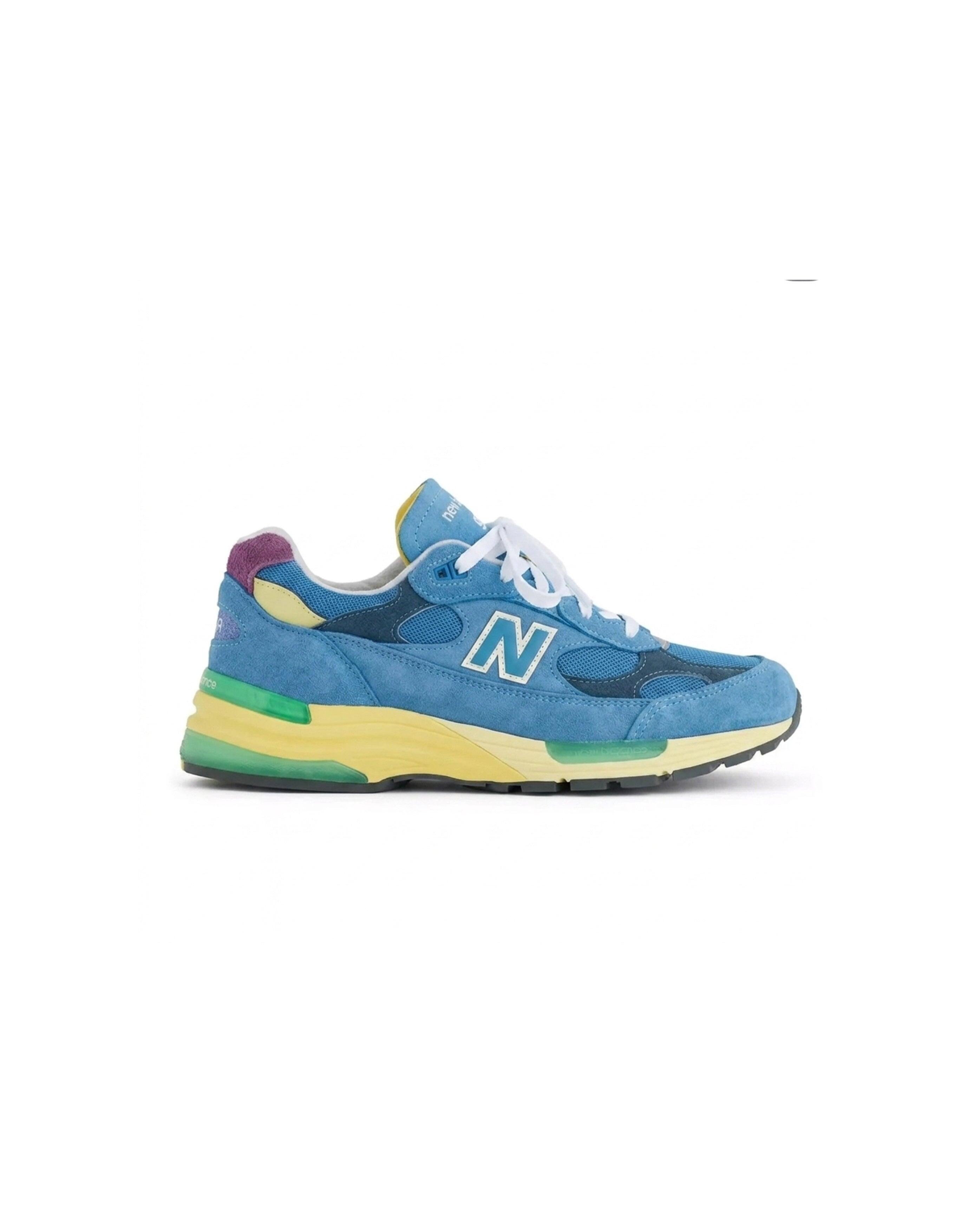 NEW BALANCE picture