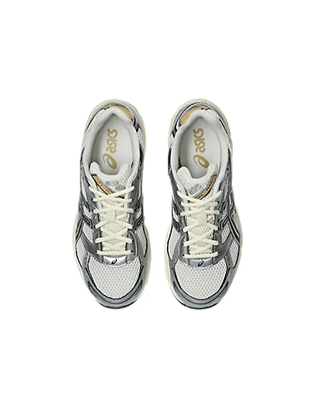 Chaussures Asics Beige. 6/7