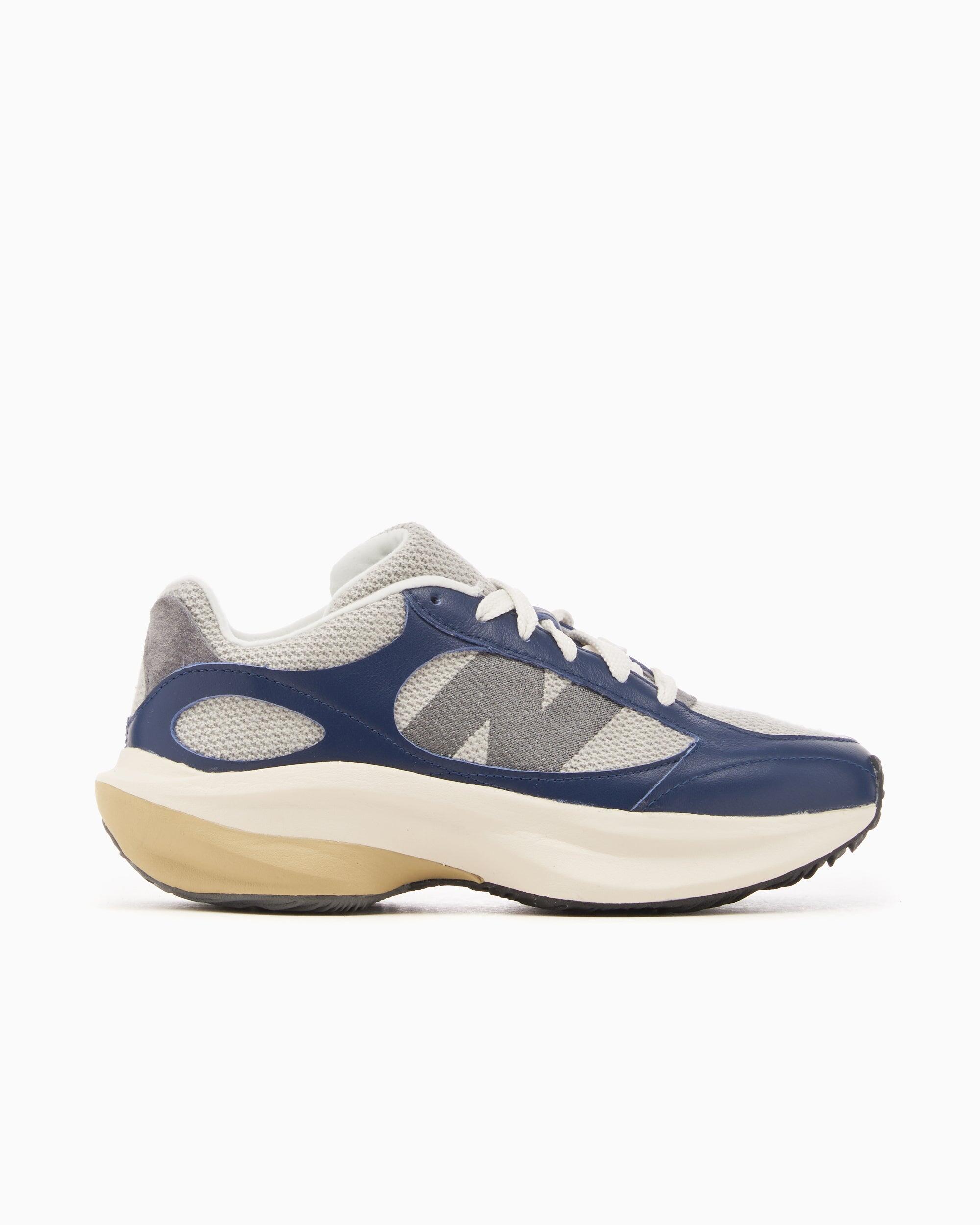 NEW BALANCE picture