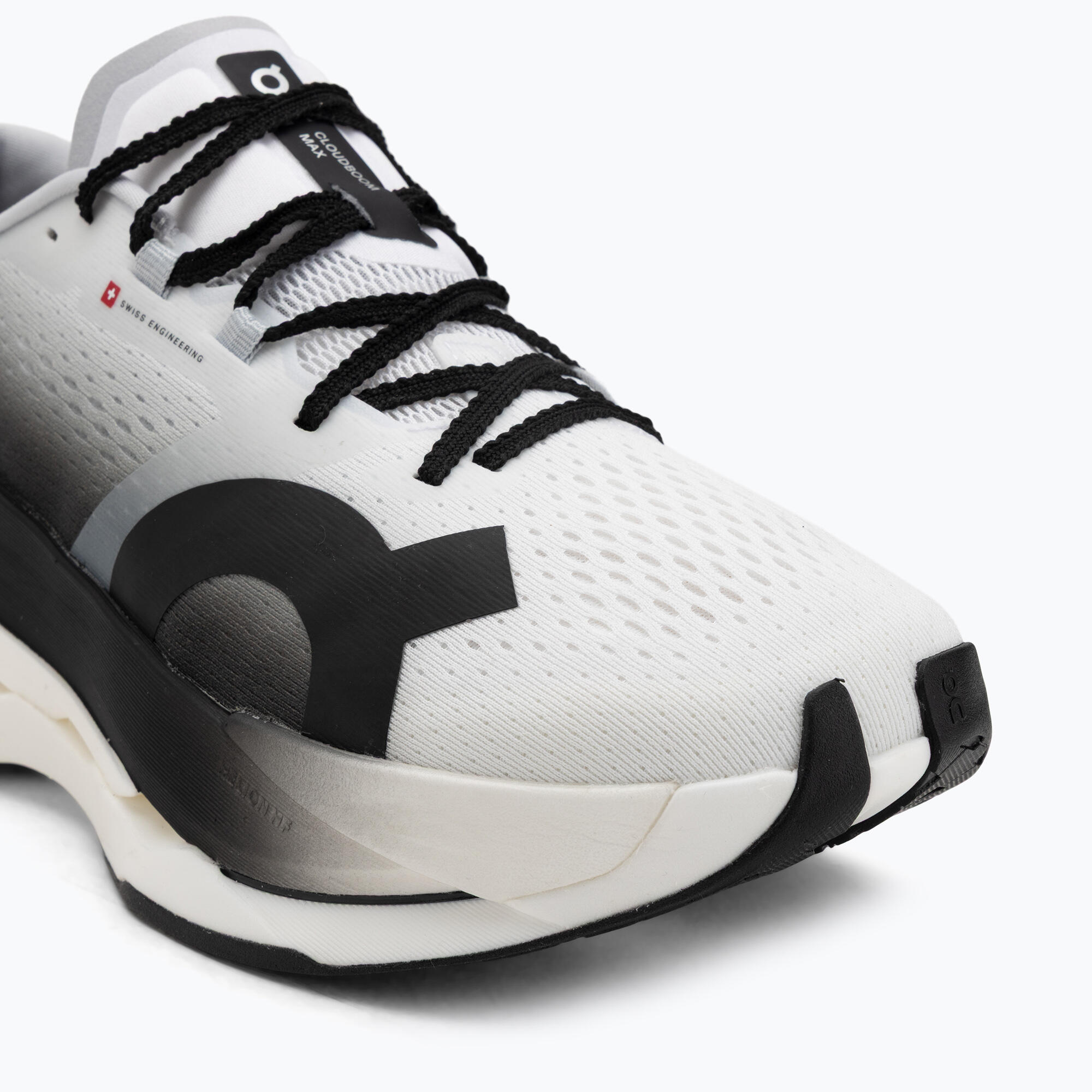 Buty do biegania męskie On Cloudboom Max white/black 7/7