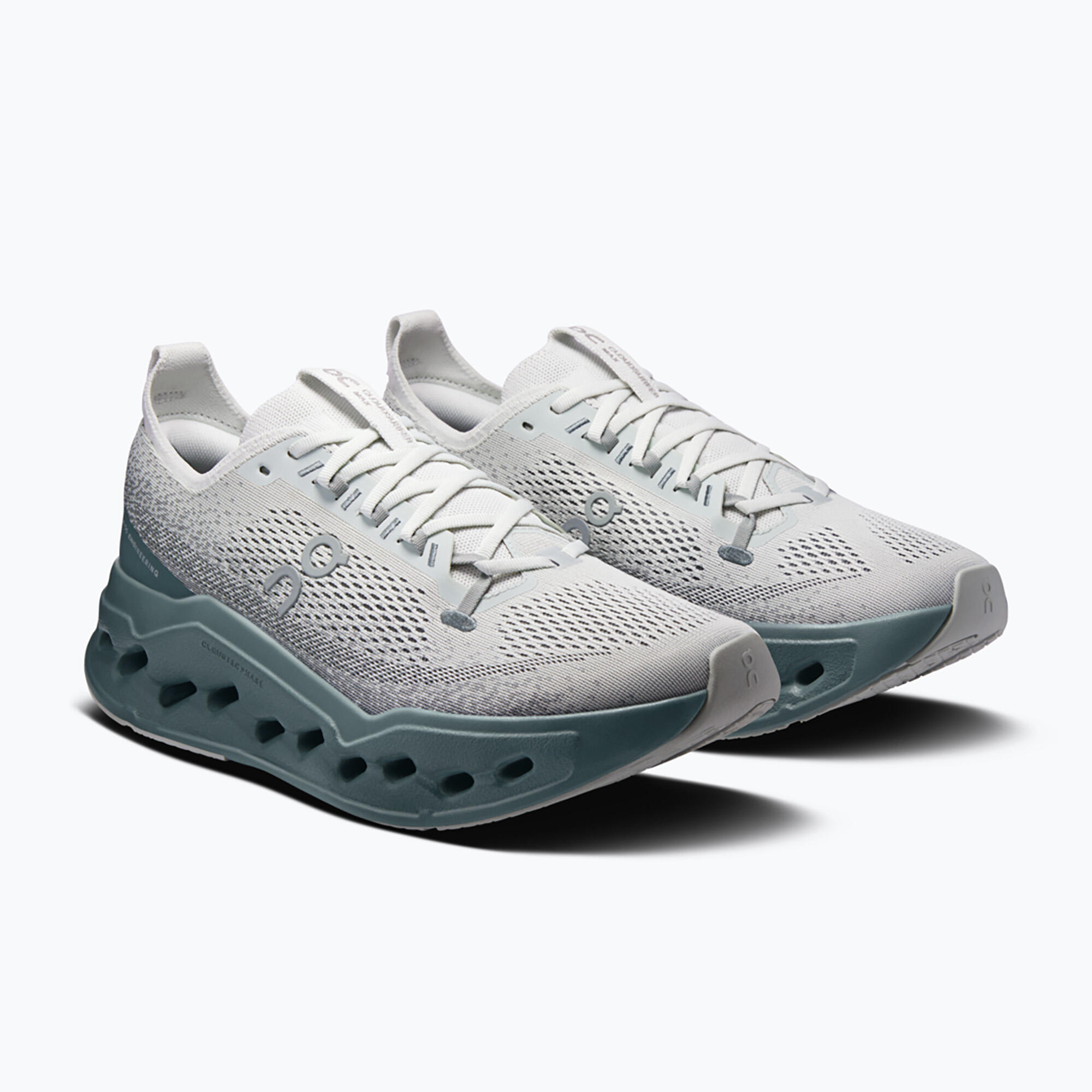 On Cloudsurfer Max Iceberg 3/7