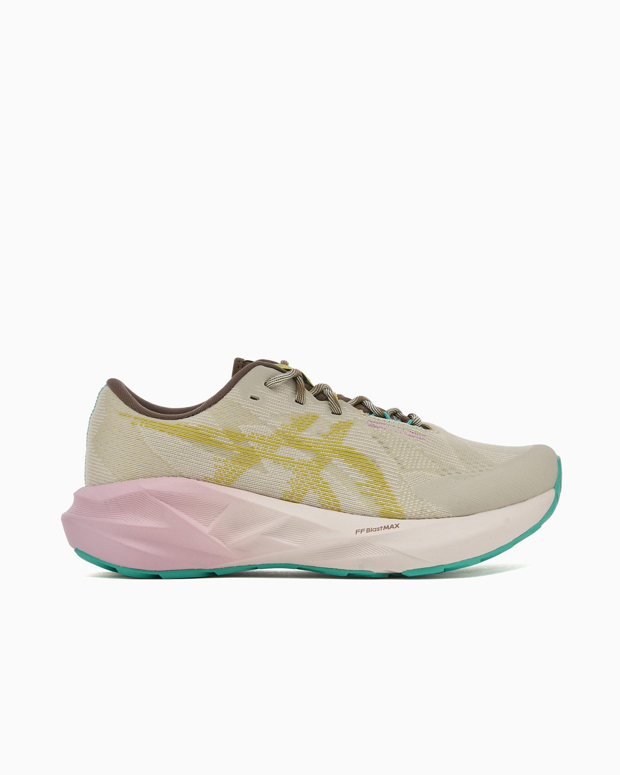 ASICS Novablast 5 TR 2/2