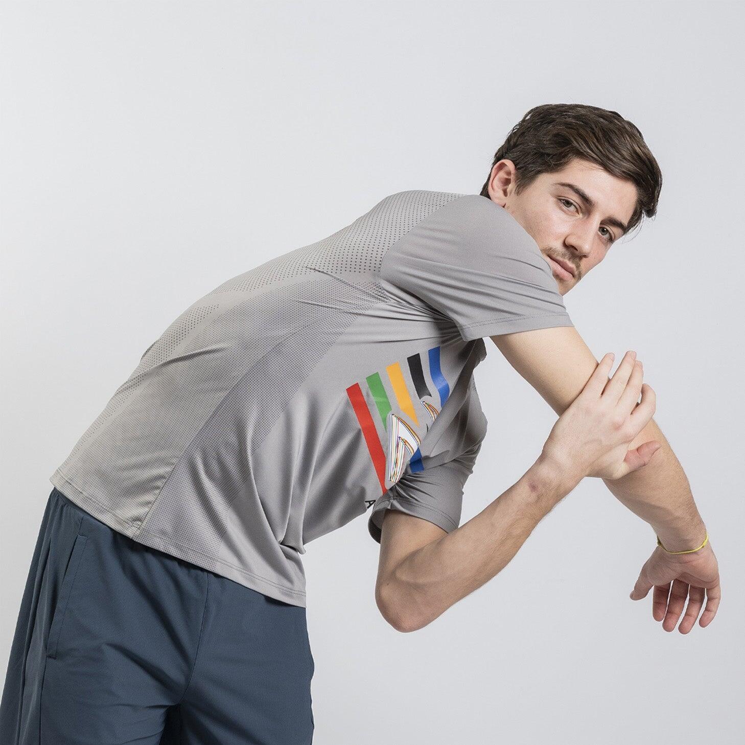 Kurzarm in Grau 3/7