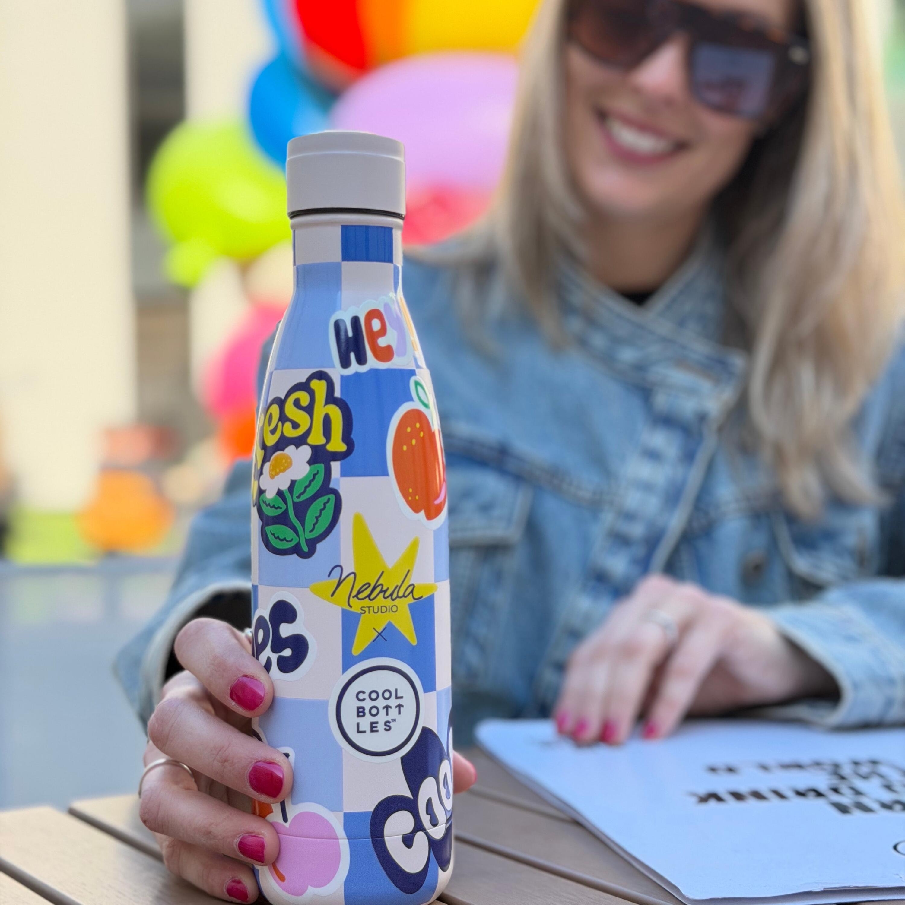 Botella Térmica Acero Inox. Cool Bottles. Con envío gratis. Sticker Fever 500ml 5/5