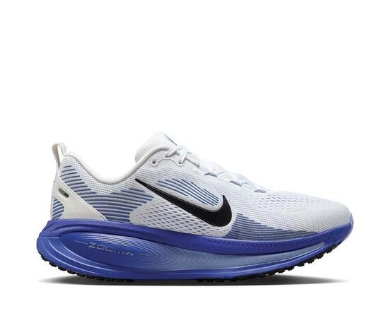 Chaussures de course Nike modèle Nike Vomero 18 "Light Marine" pour homme