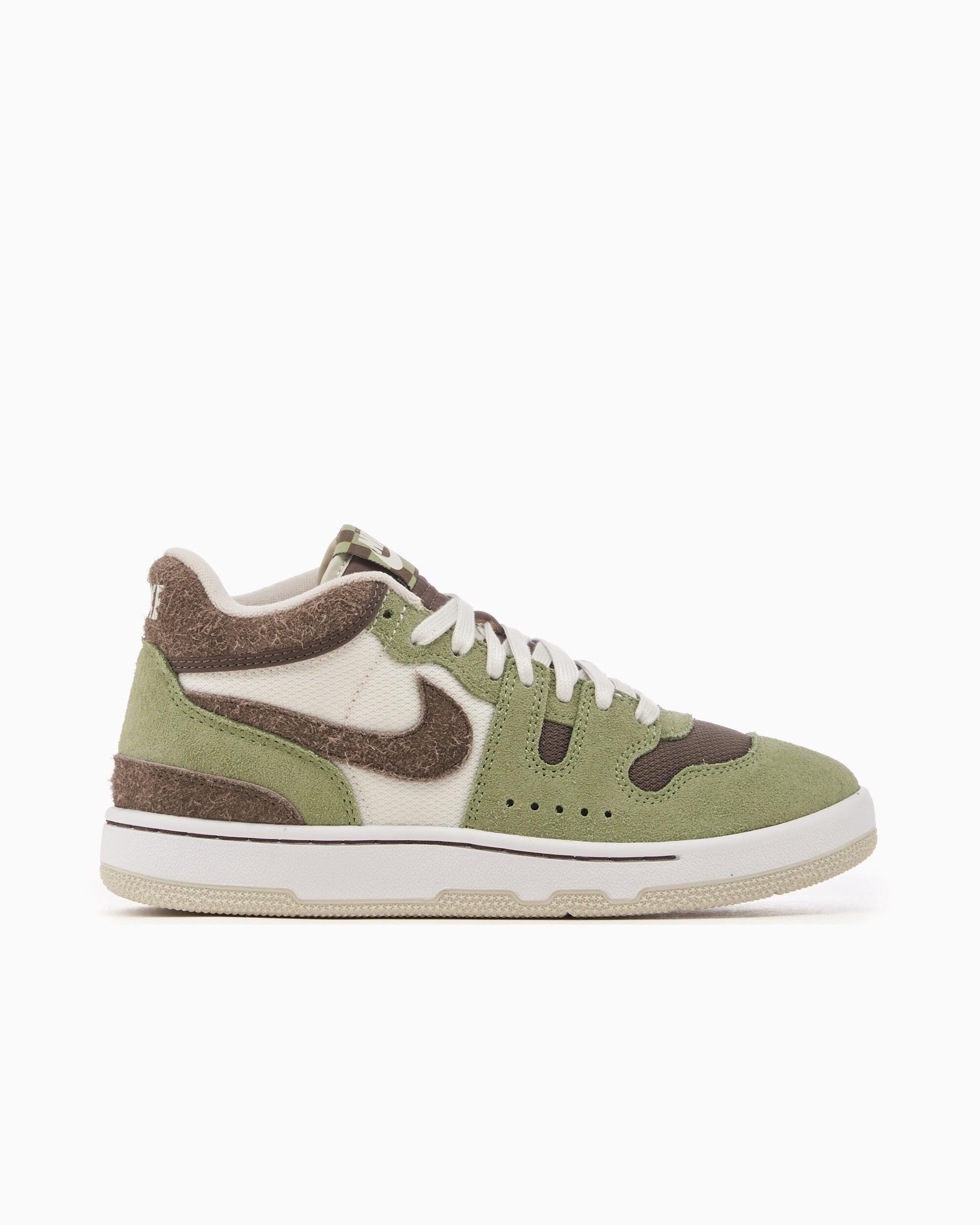 NIKE picture