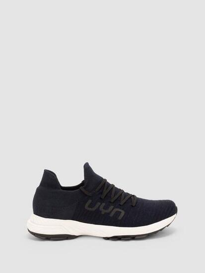 Laces Trek